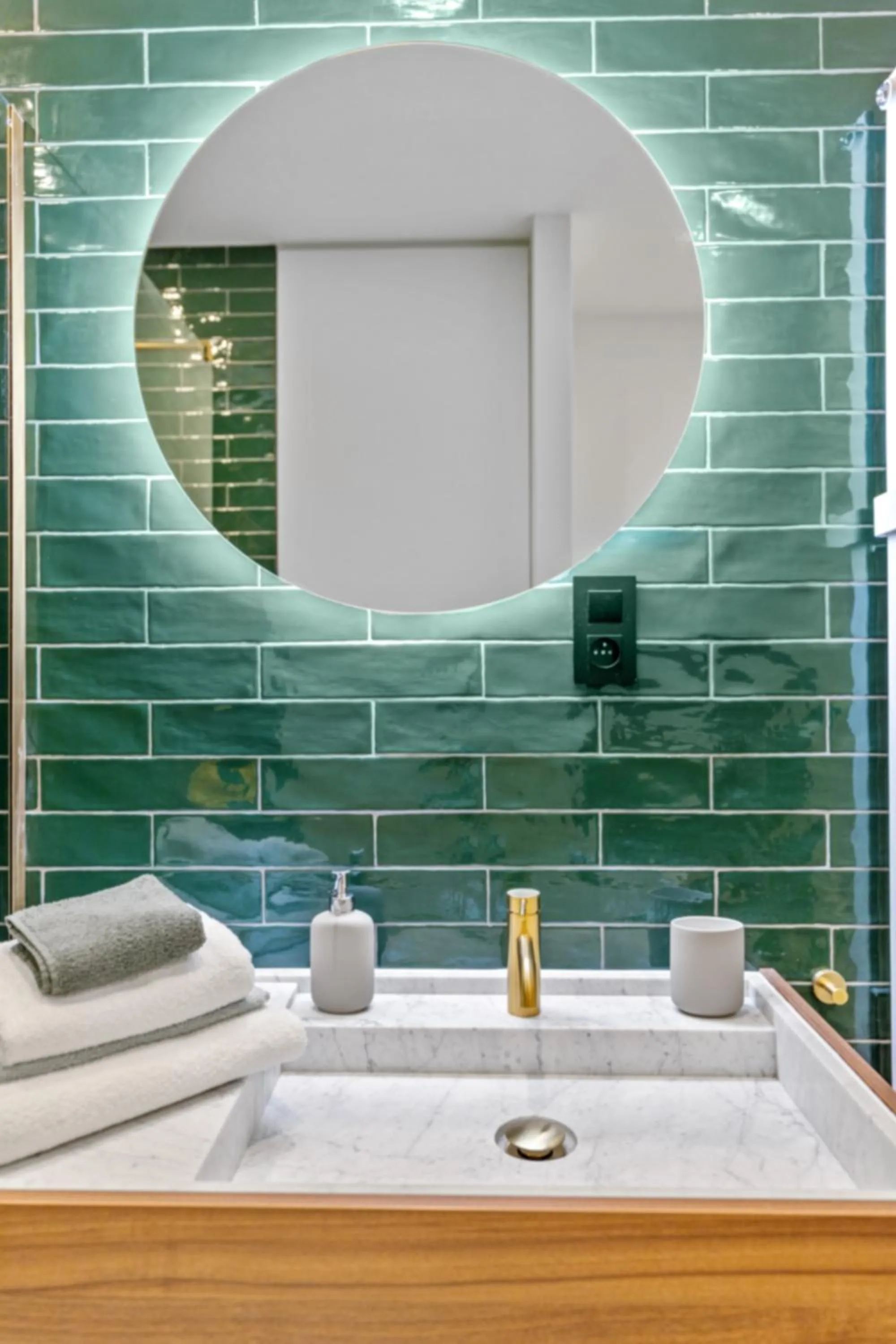 Bathroom in Central & luminous apartment