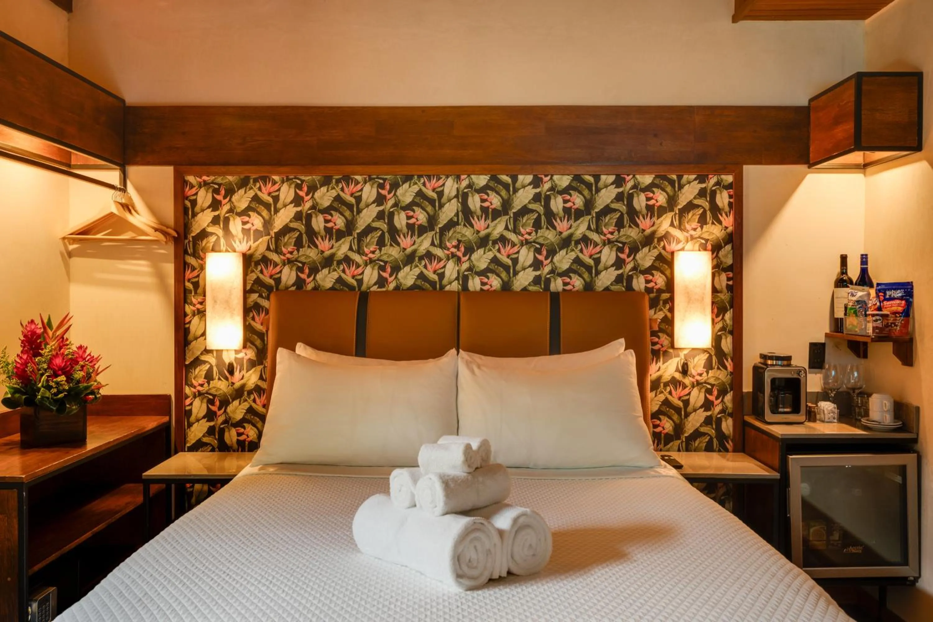 Bedroom, Bed in Suwa Villa Arenal