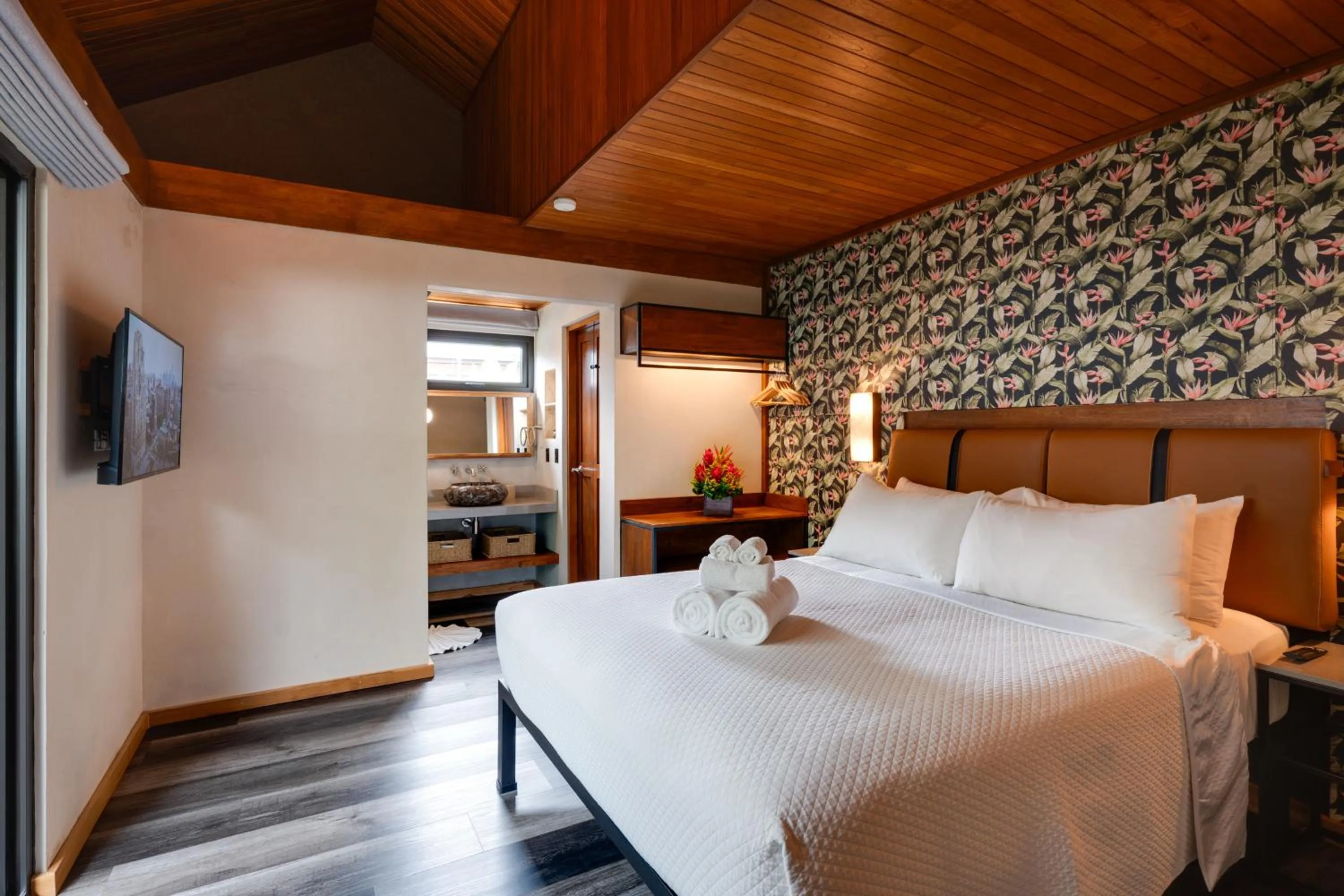 Bedroom, Bed in Suwa Villa Arenal