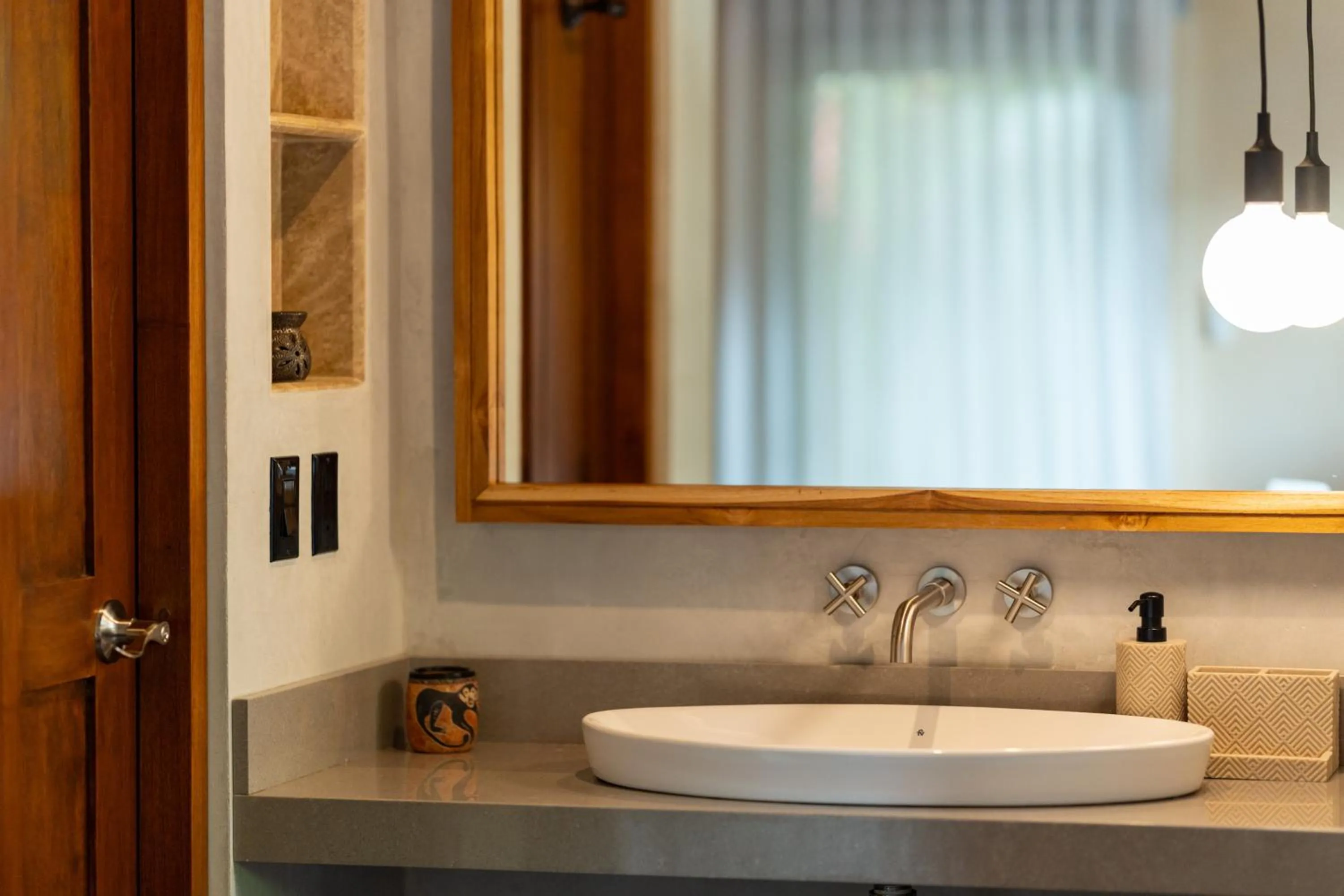 Bathroom in Suwa Villa Arenal