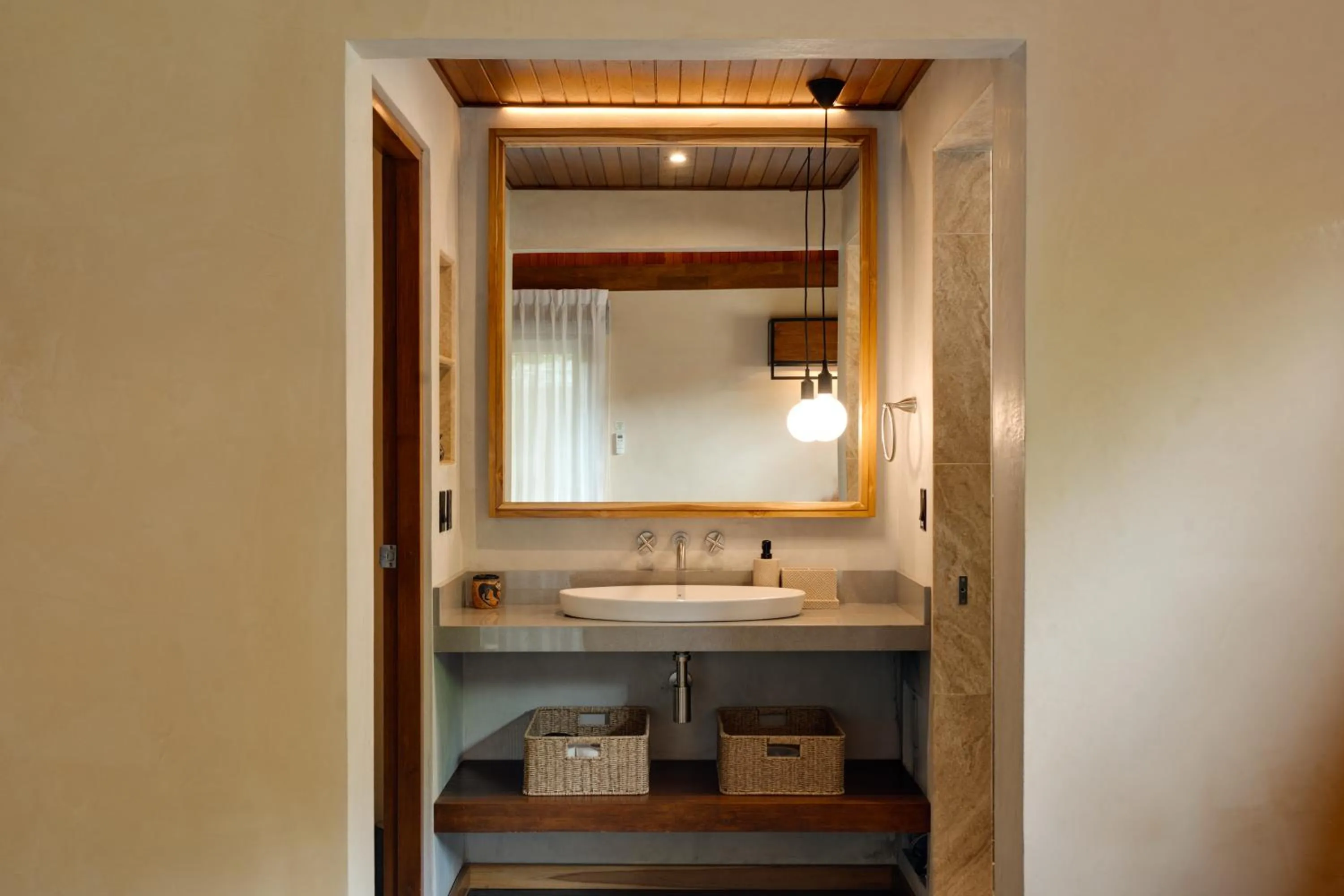 Bathroom in Suwa Villa Arenal