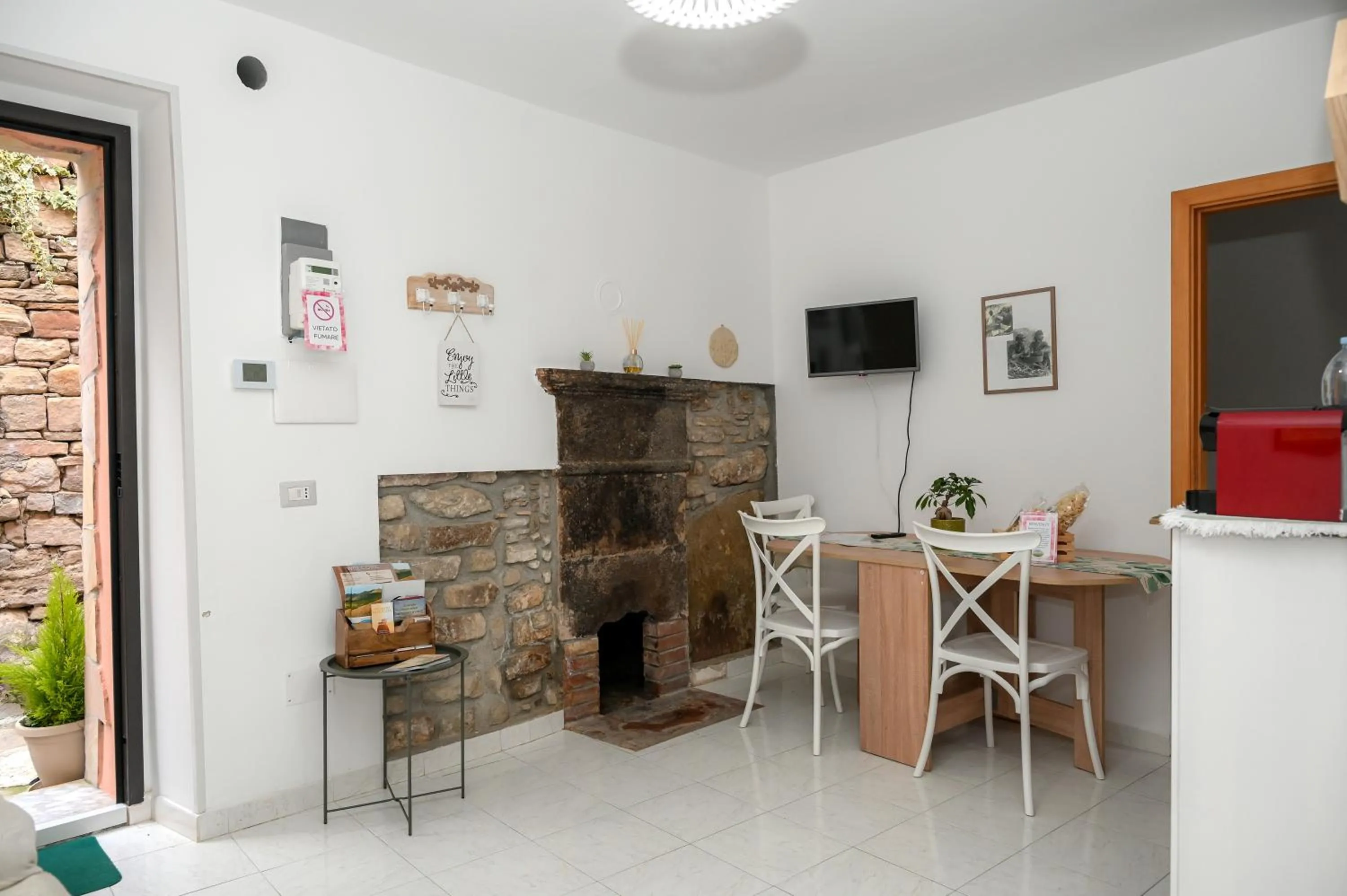 Living room in Karlin's house Anzi - albergo diffuso