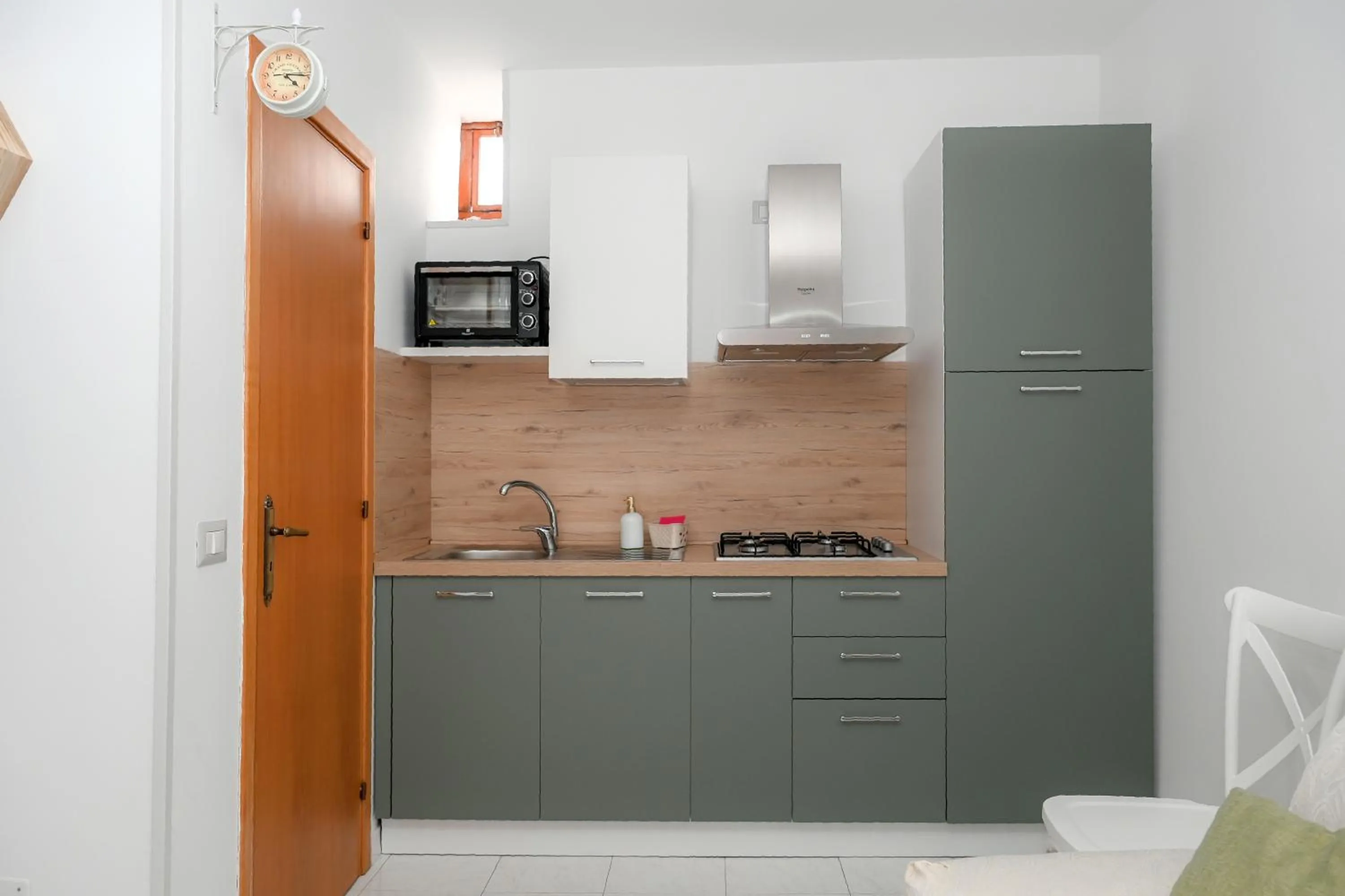 Kitchen or kitchenette in Karlin's house Anzi - albergo diffuso