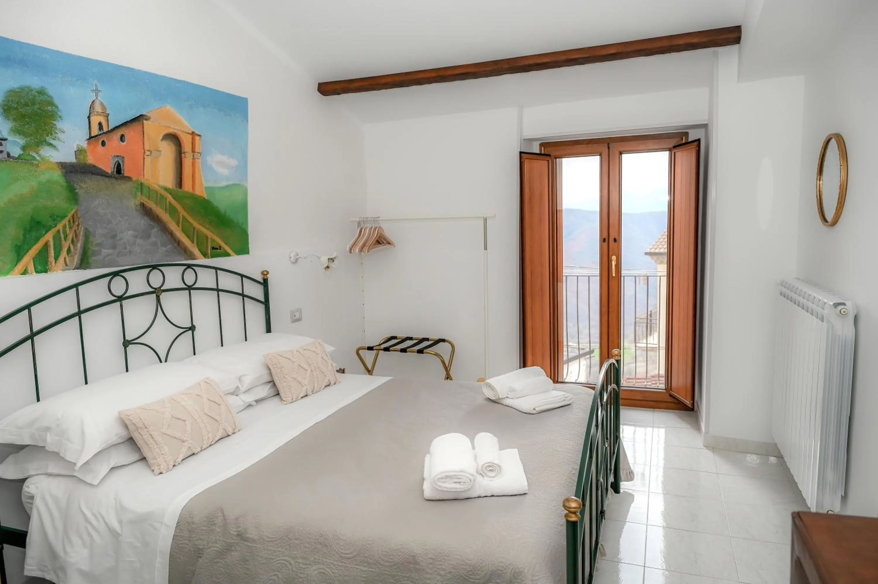 Bedroom, Bed in Karlin's house Anzi - albergo diffuso