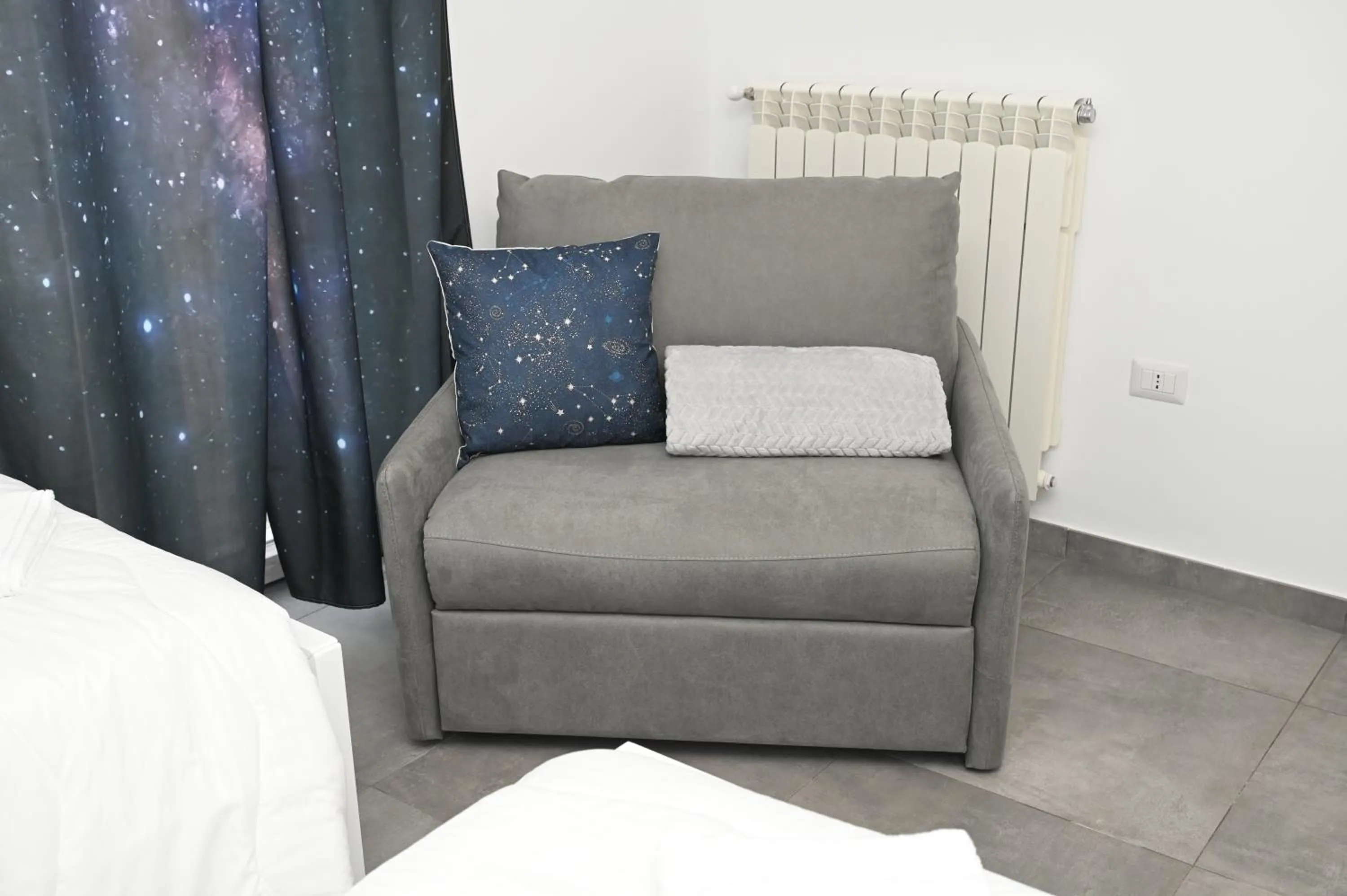 Bedroom in Karlin's house Anzi - albergo diffuso