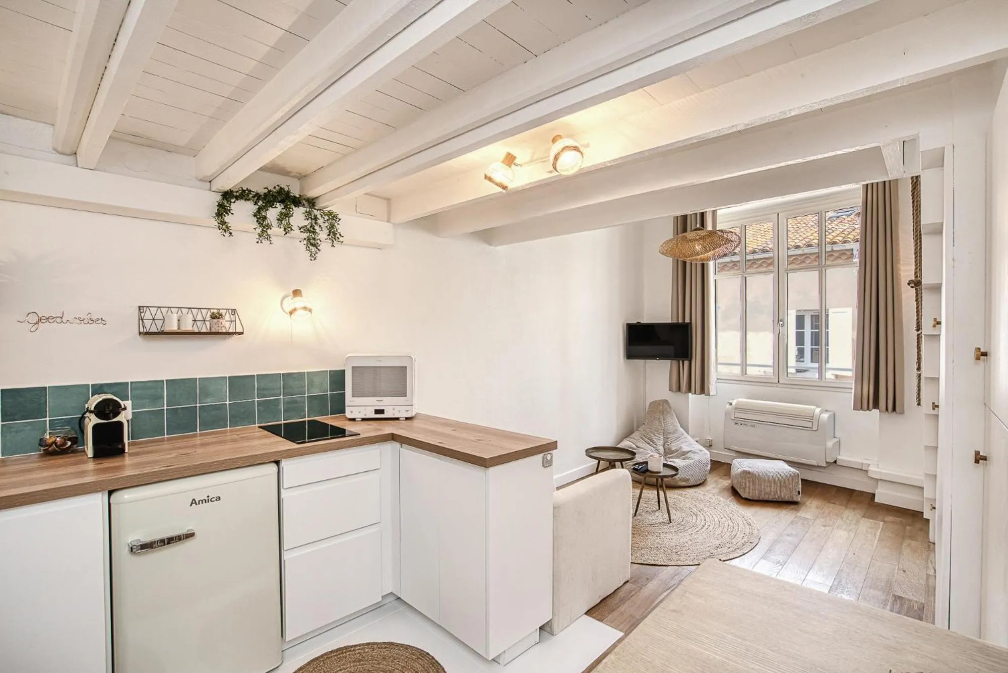 Kitchen or kitchenette in My little St-Tropez