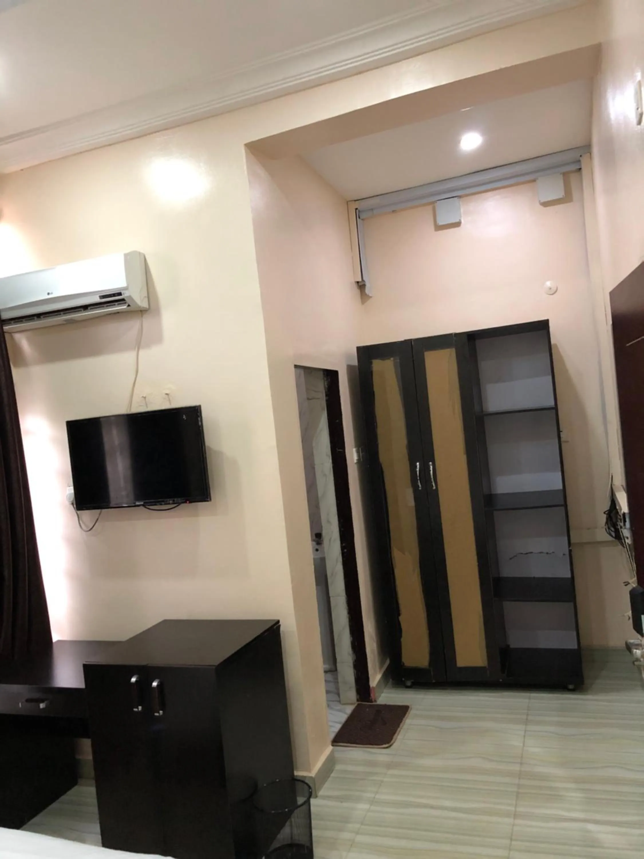 Photo of the whole room in T Golden Villa