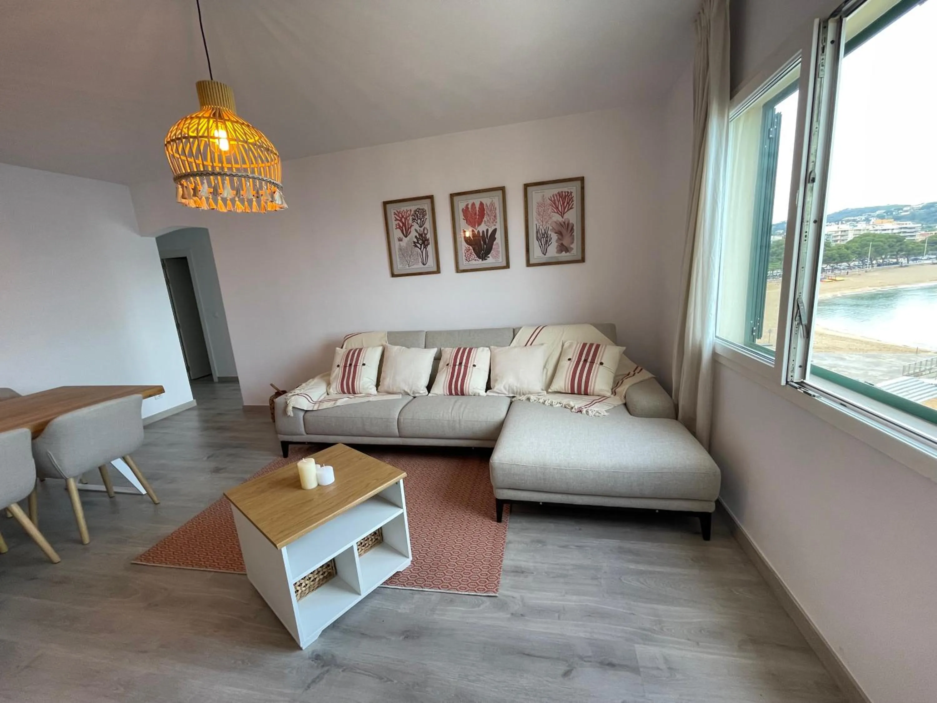 Arena, exquisito apartamento con aire acondicionado en la playa