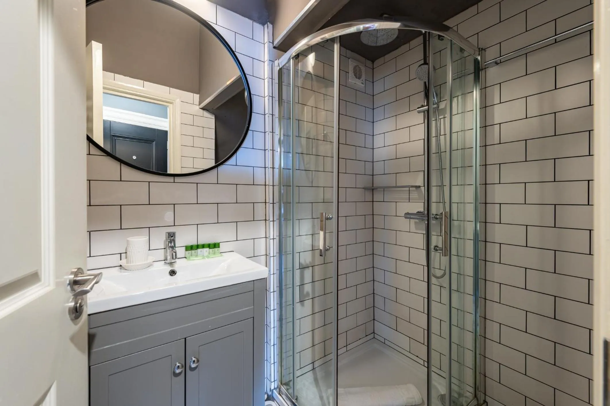 Shower in Paddington by CAPITAL