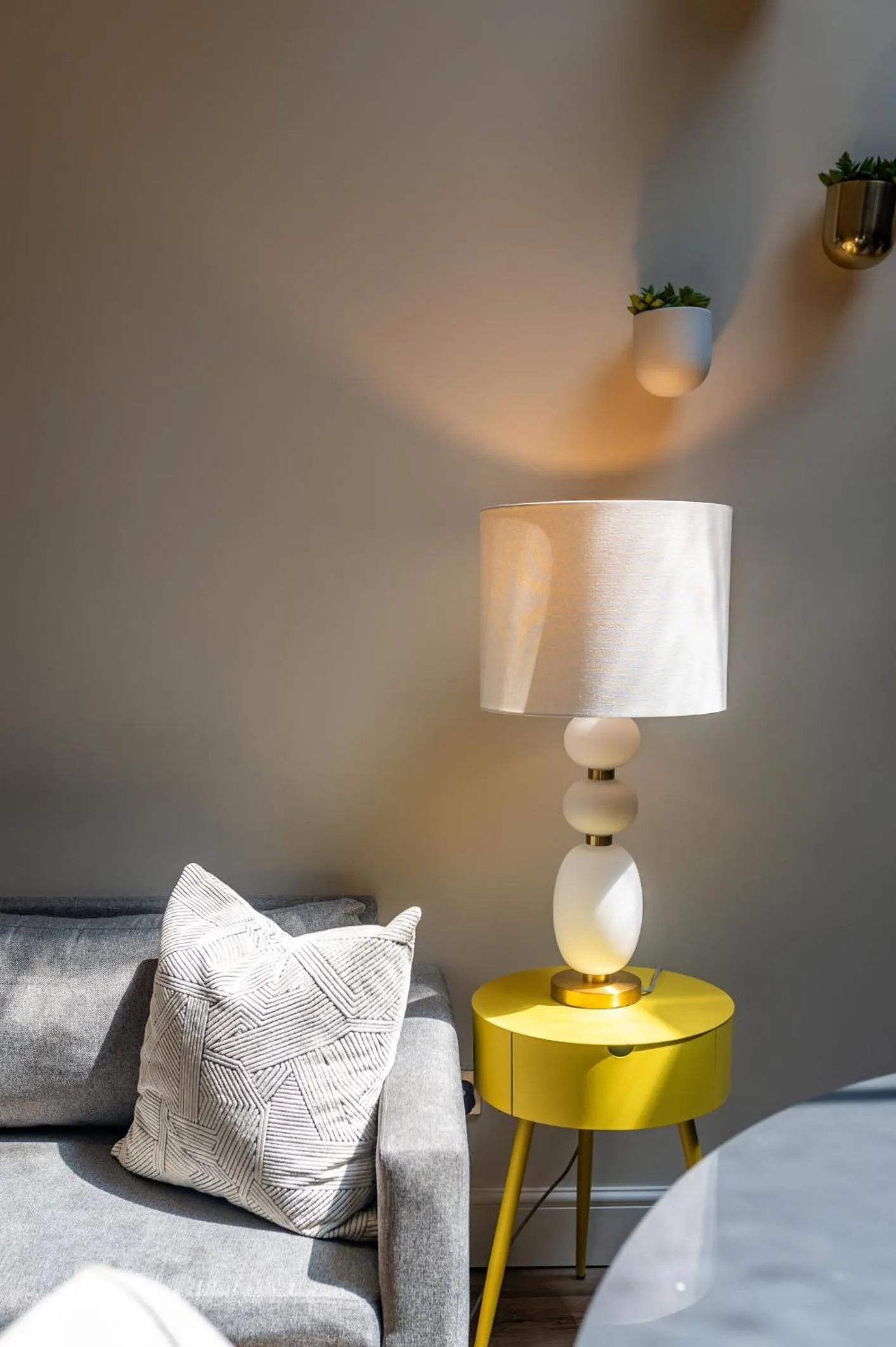 Living room, Bed in Paddington by CAPITAL