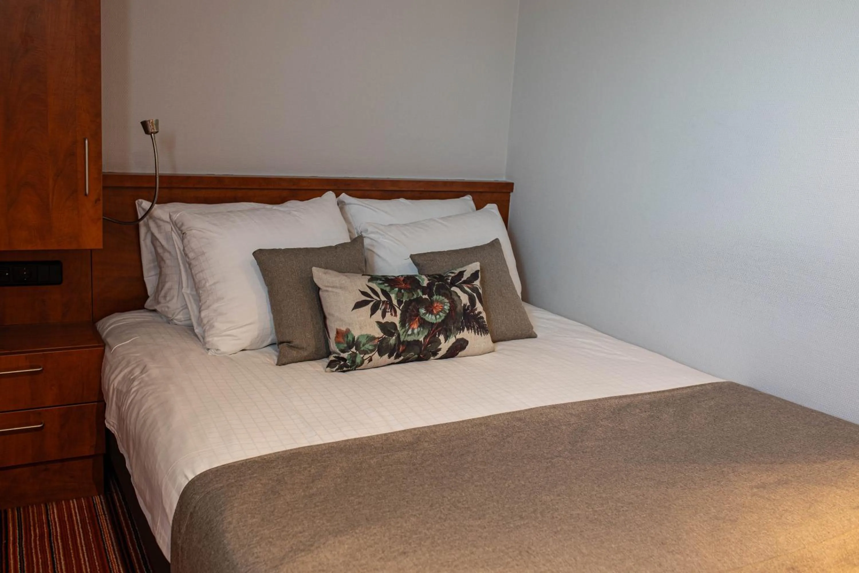 Bed in Hotel Restaurant De Zwaan