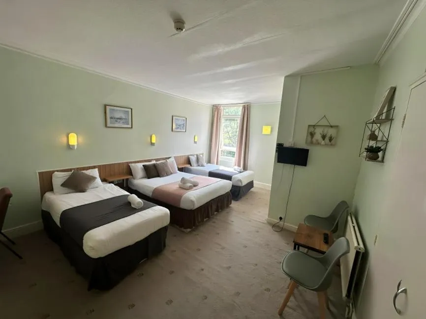Bedroom, Bed in Green Gables Hotel