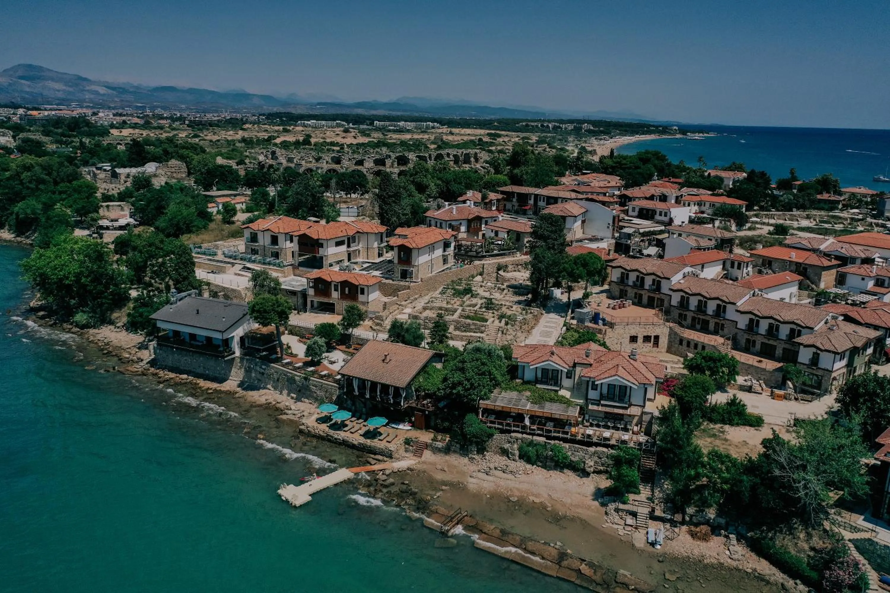 Property building in 6 ROOMS BY AZUMARE