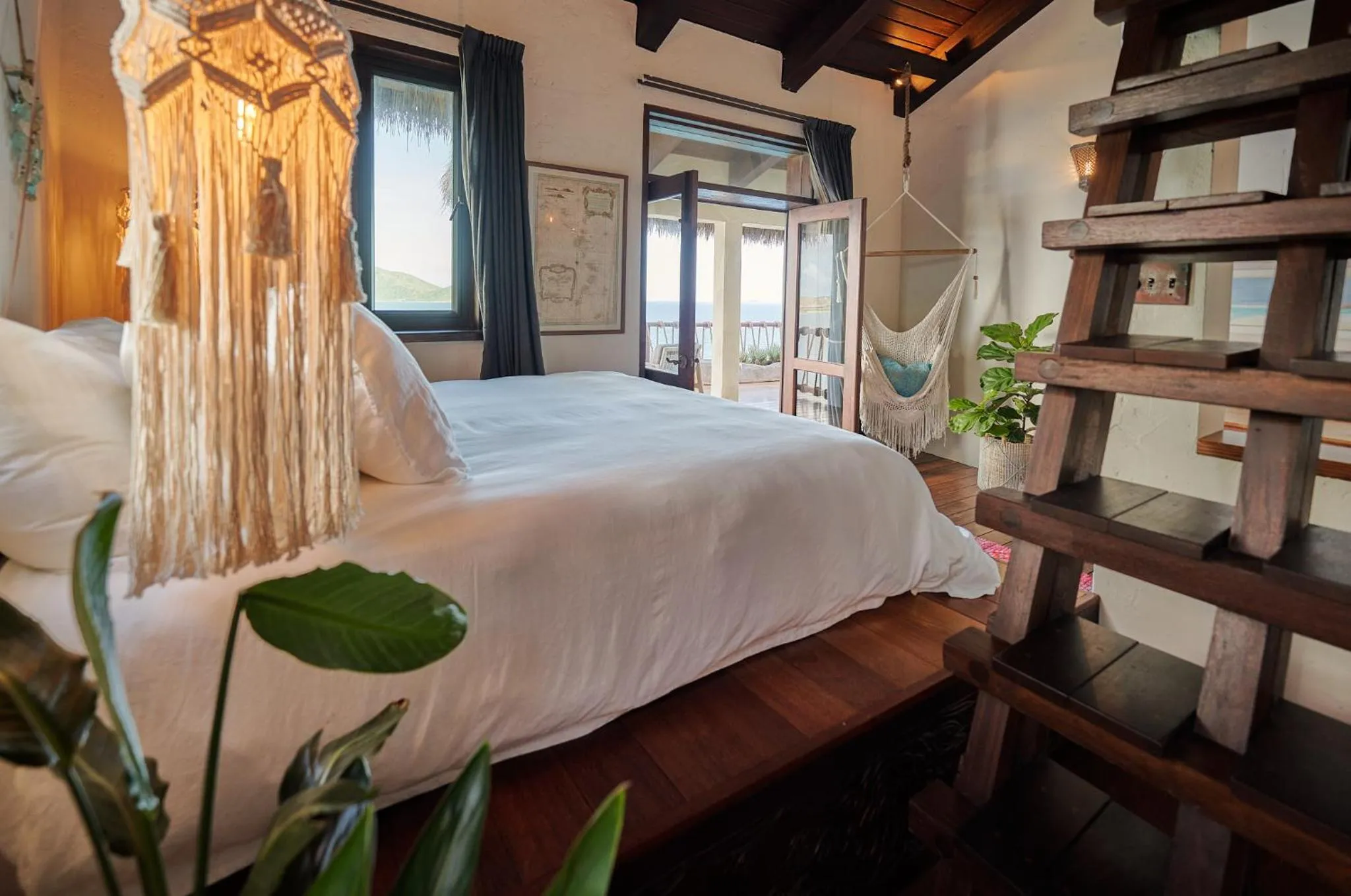 Bed in The Aerial, BVI