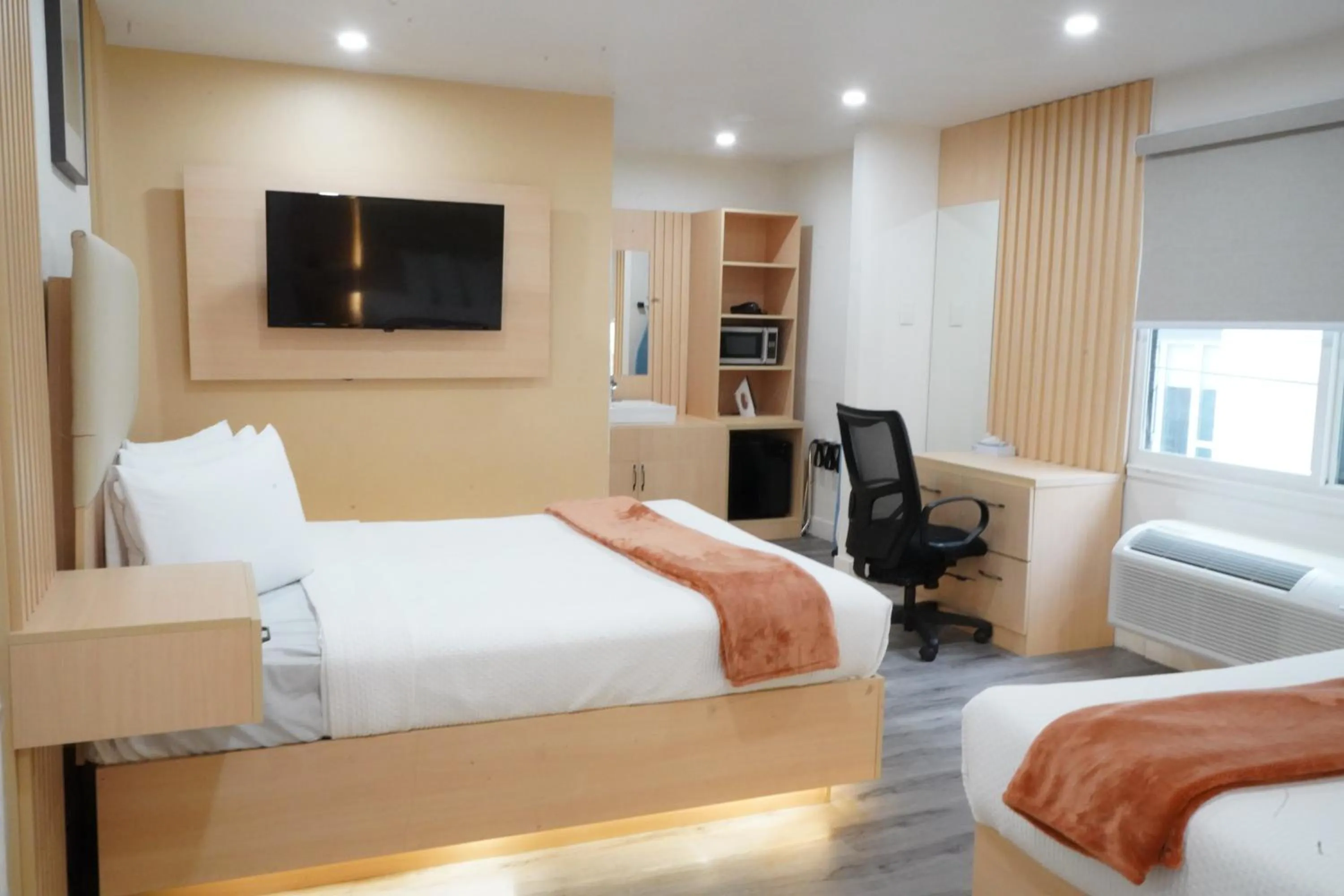 Bed in San Francisco Inn