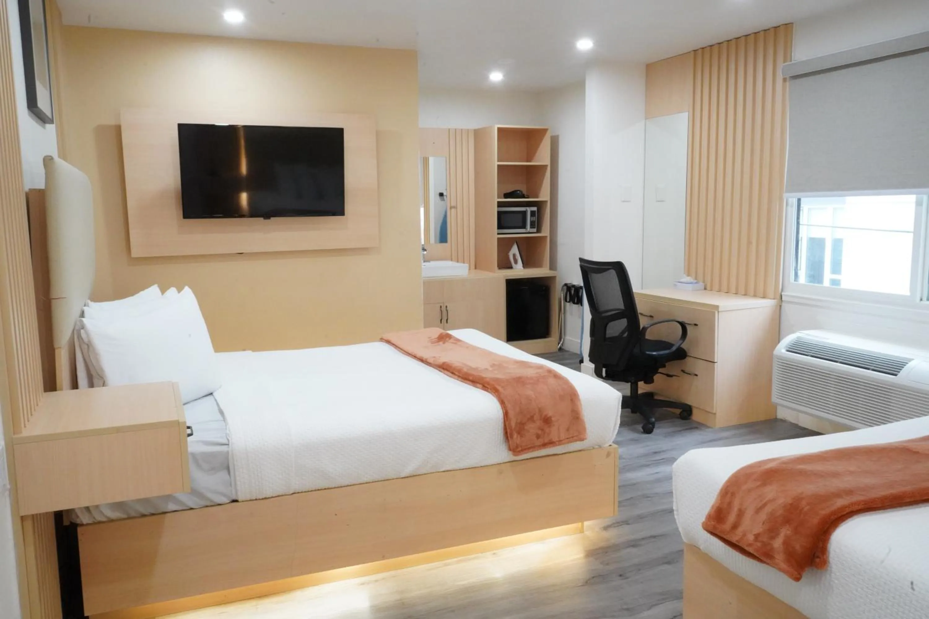 Bed in San Francisco Inn