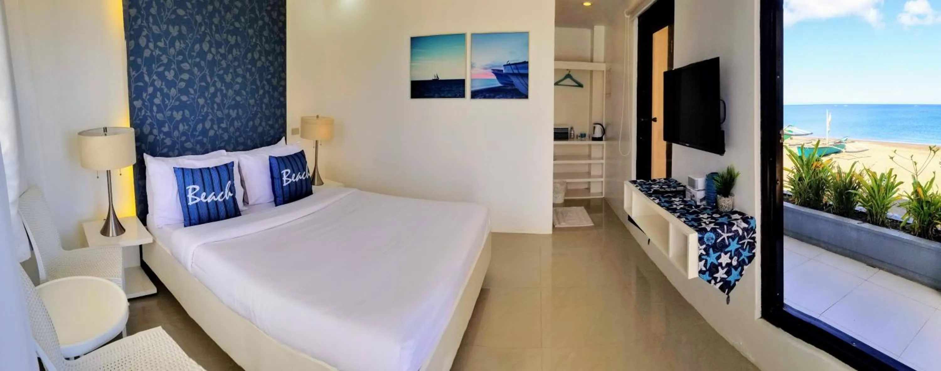 Photo of the whole room, Bed in Blue Coast Beach Hotel