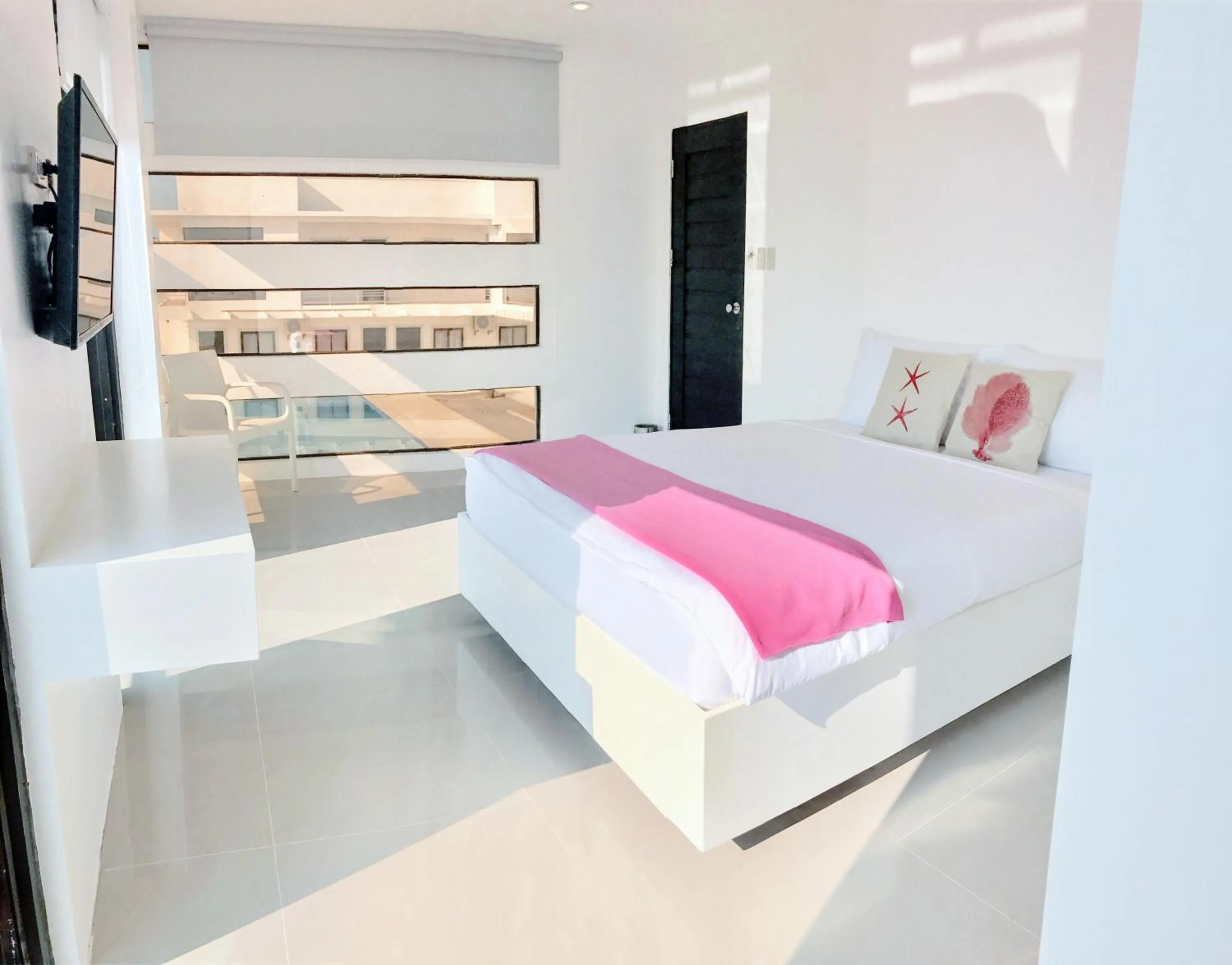 Bedroom, Bed in Blue Coast Beach Hotel