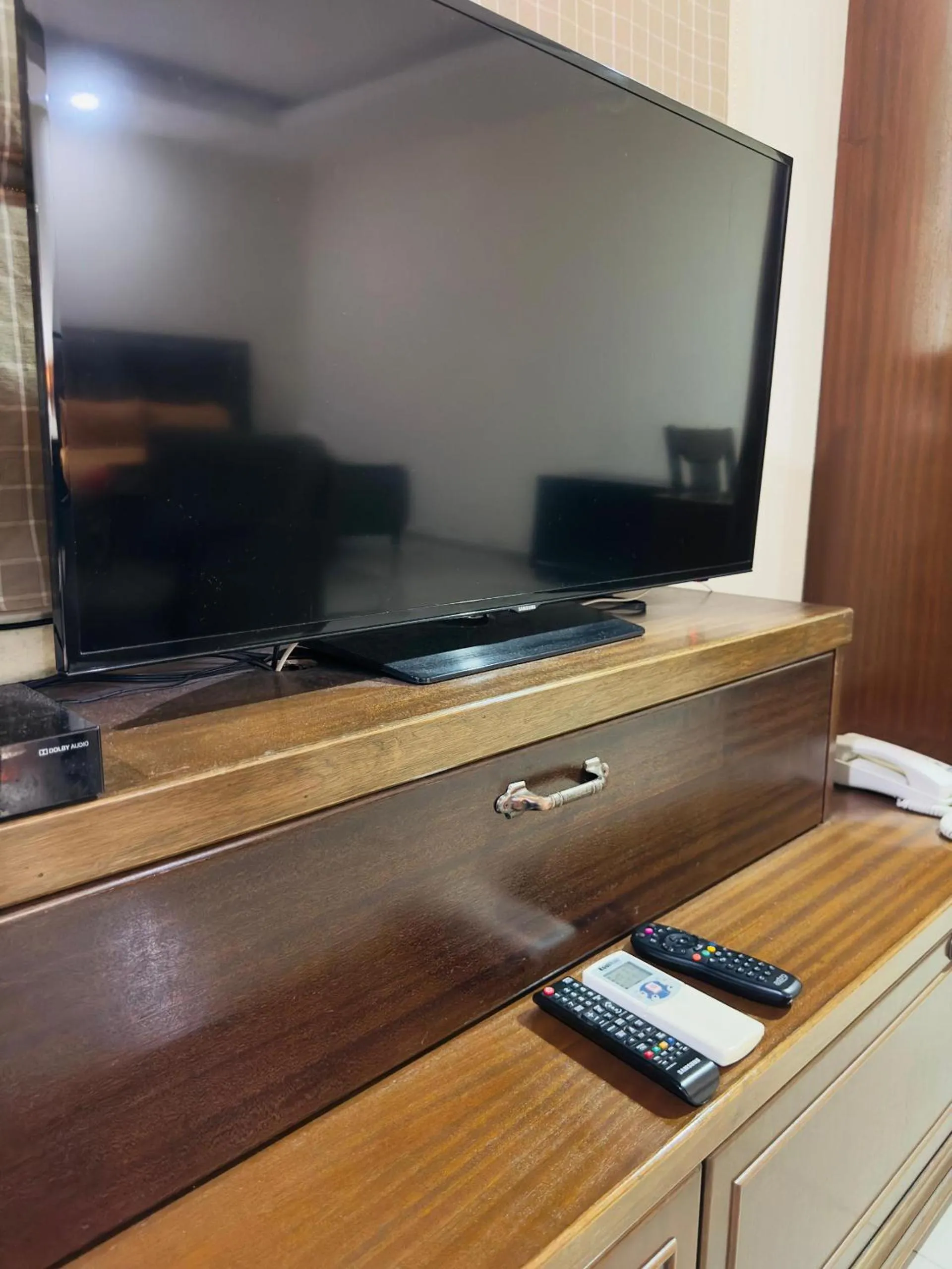 TV and multimedia in Maxwell inn