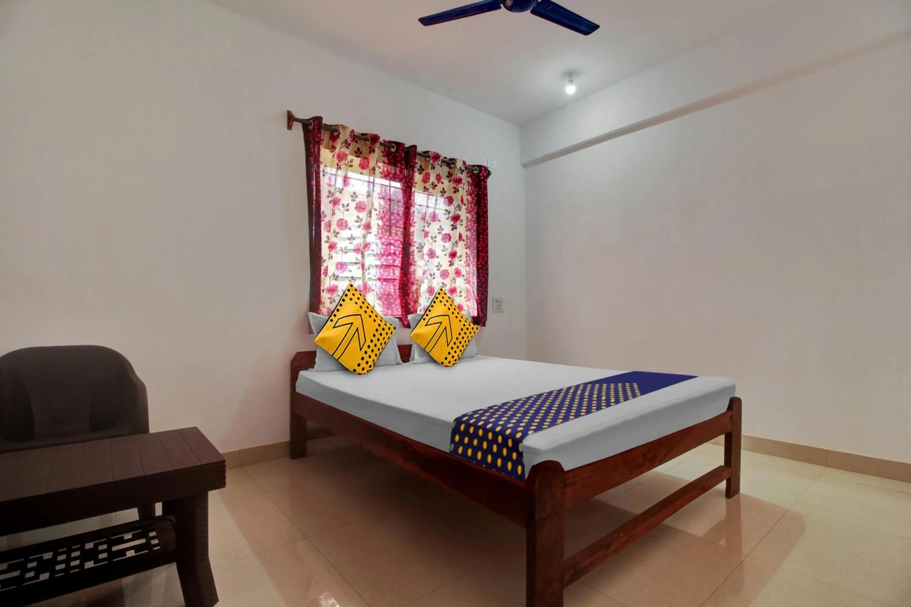 Bedroom, Bed in Hotel O U & I LIVINGS