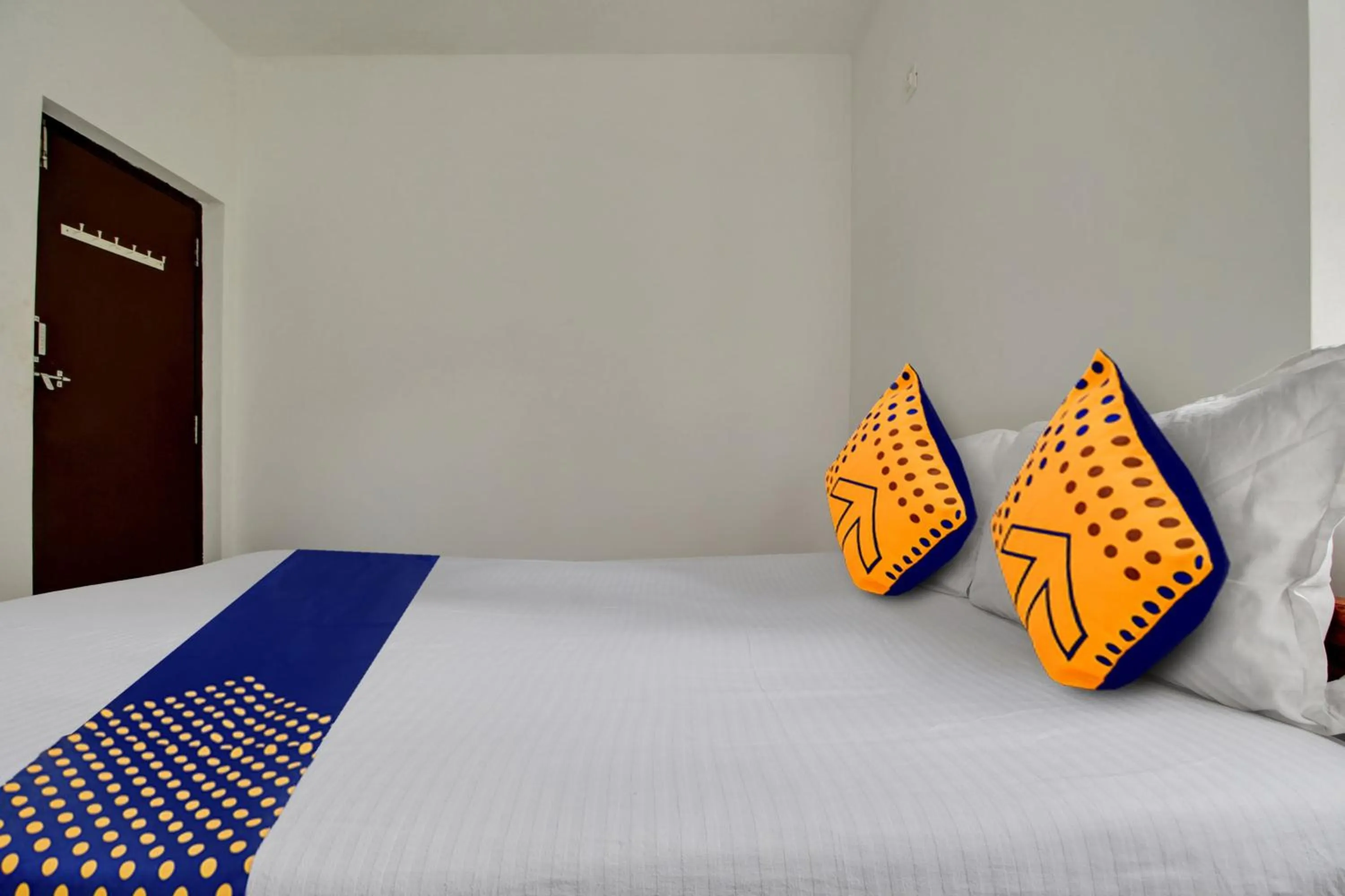 Bedroom, Bed in Hotel O U & I LIVINGS