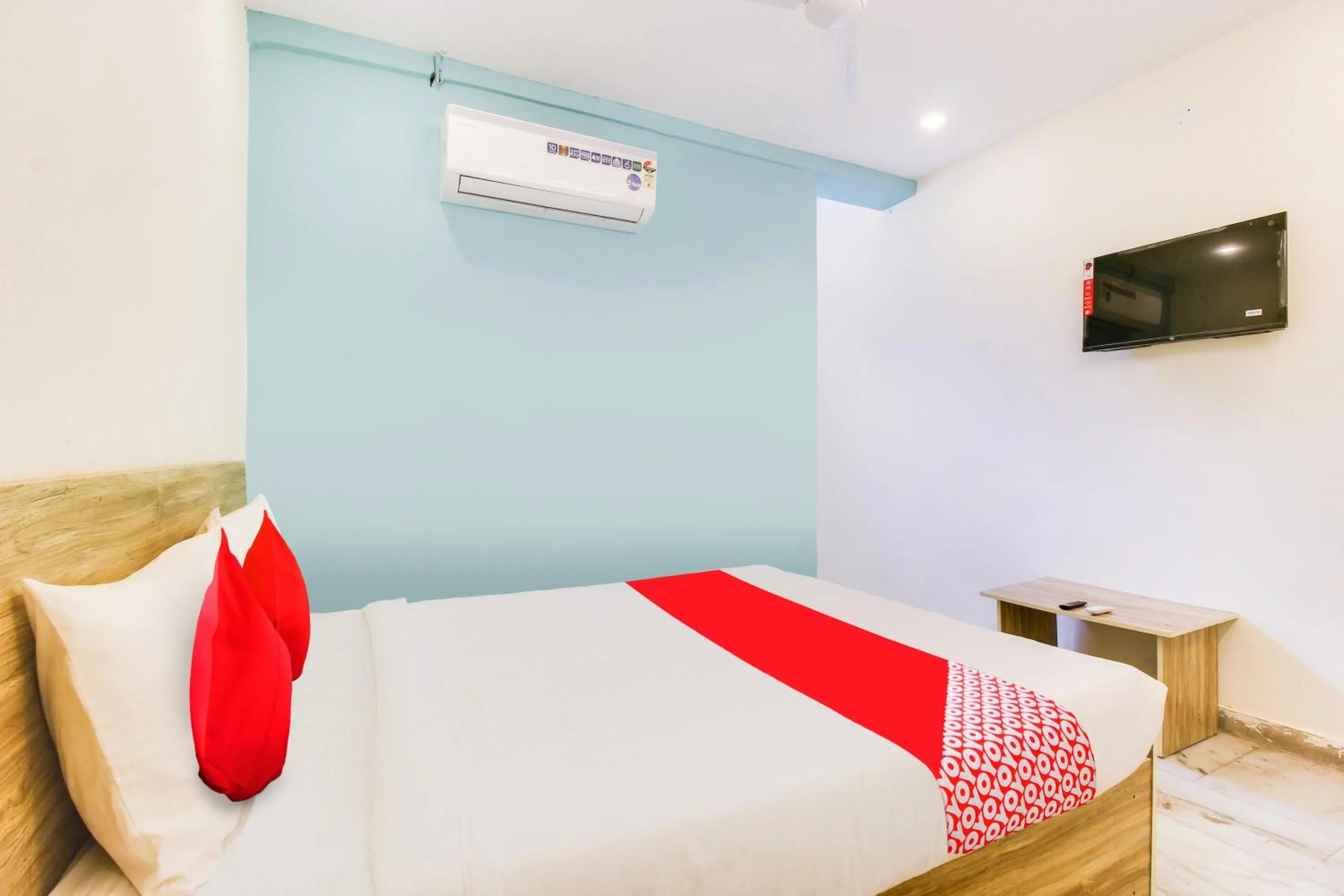 Bedroom in Hotel O R Squre Inn