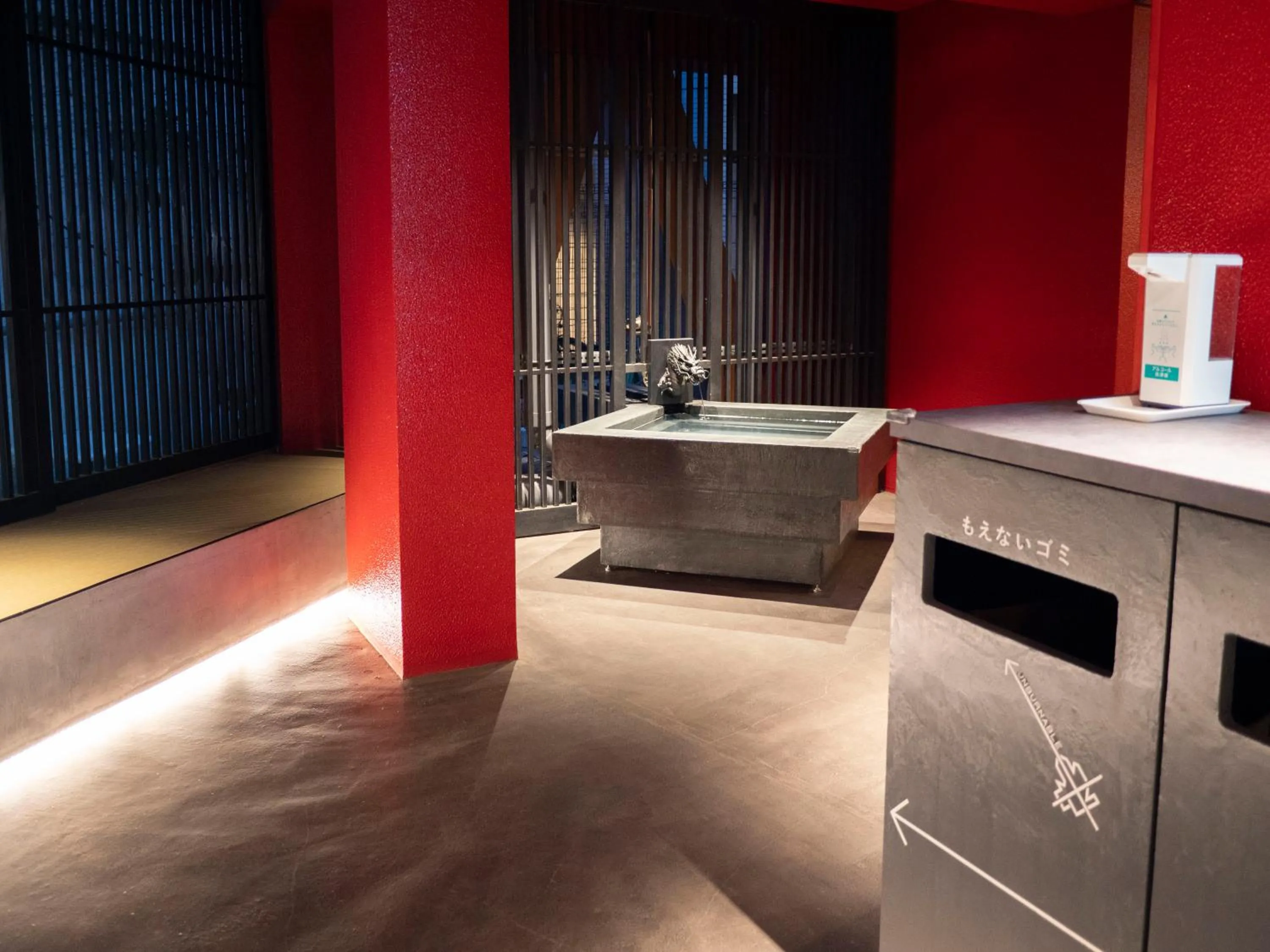 Lobby or reception in ELE Cabin Shinjuku Kabukicho