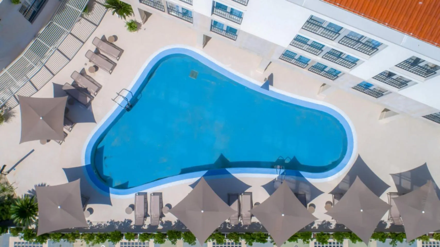 Day in Garden Palace - Da Matteo Deluxe Apartment