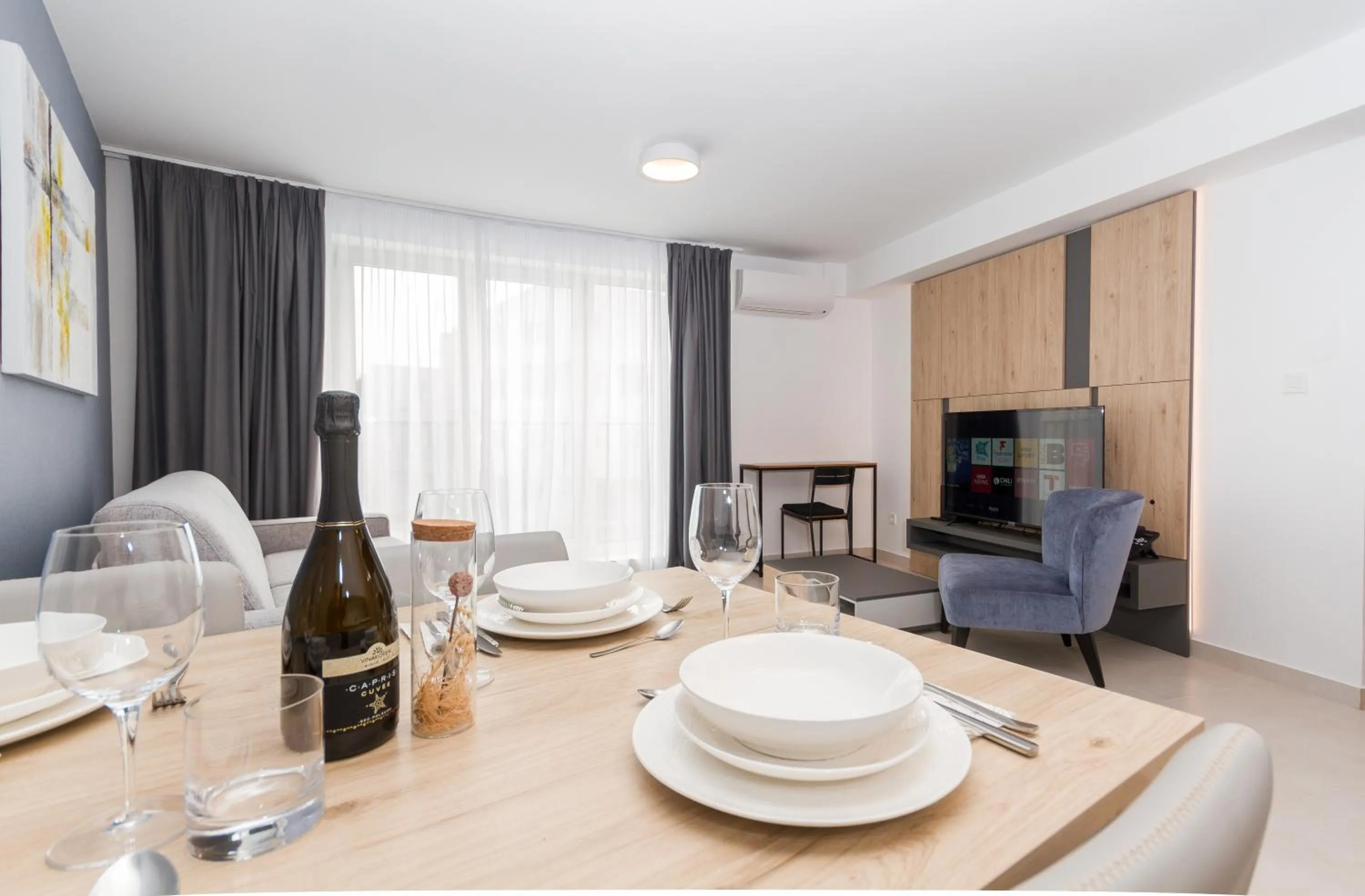 TV and multimedia in Garden Palace - Da Matteo Deluxe Apartment