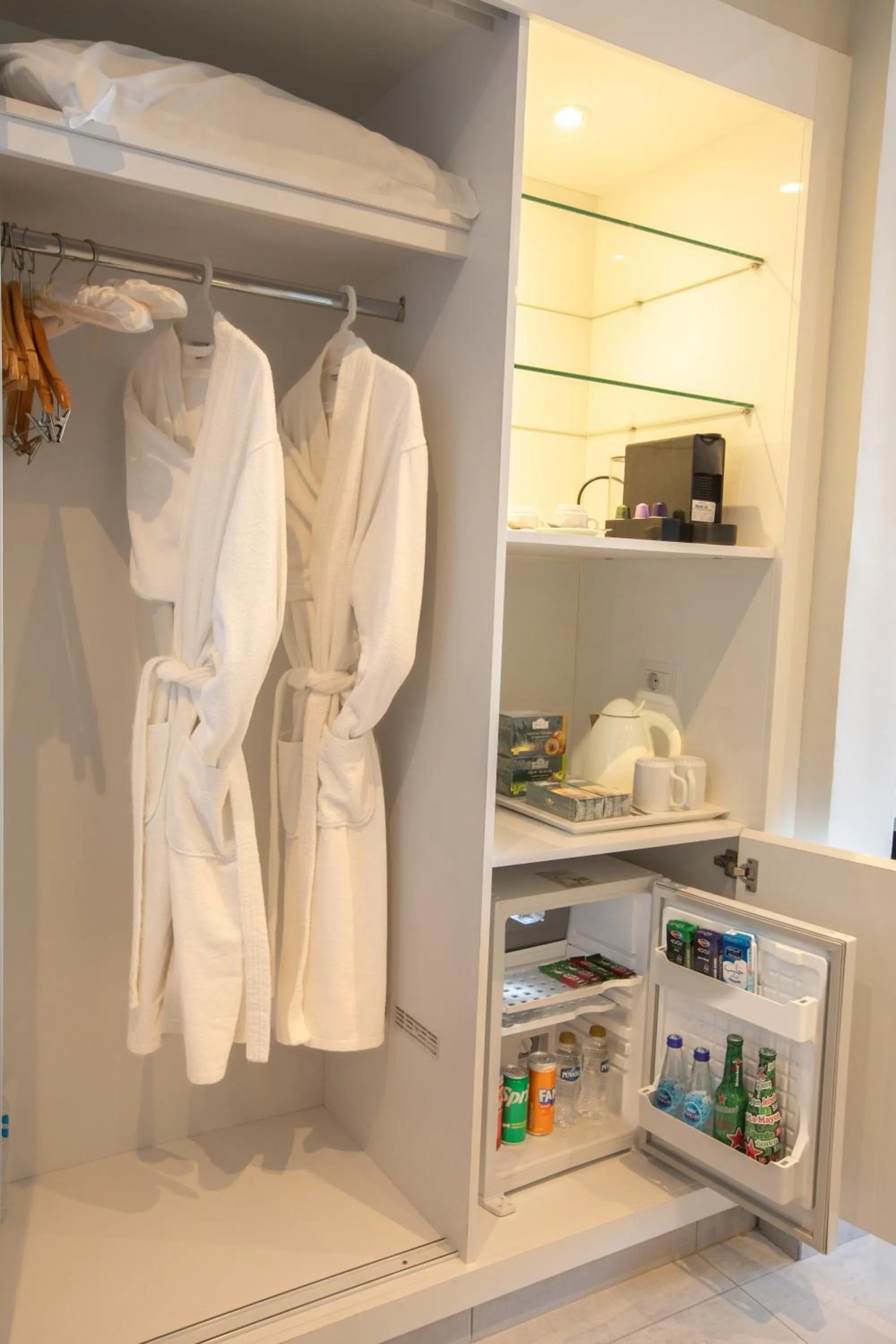 Coffee/tea facilities in Naama Bay Suites & SPA