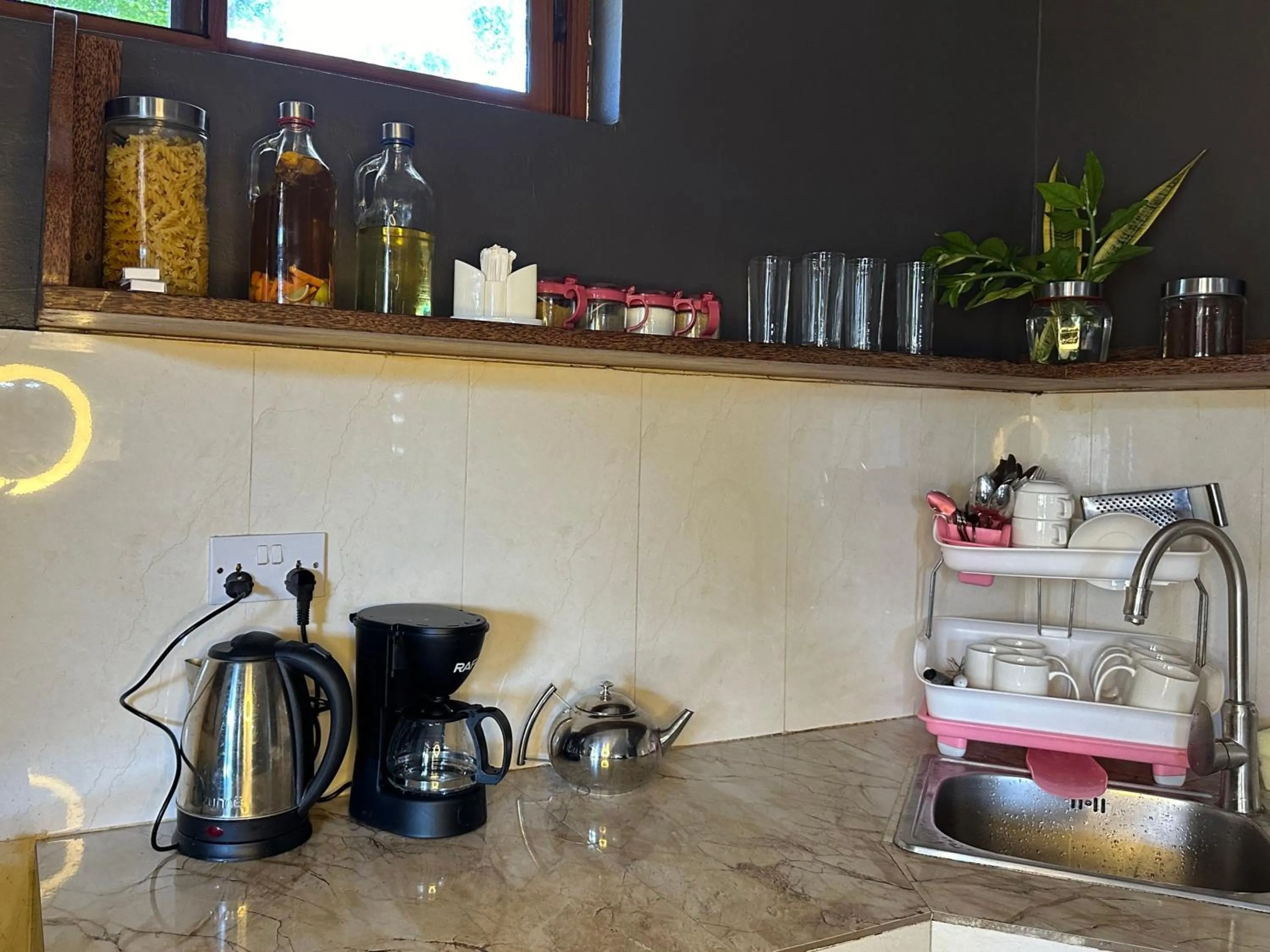 Coffee/tea facilities in Fukuchani Inn Hotel
