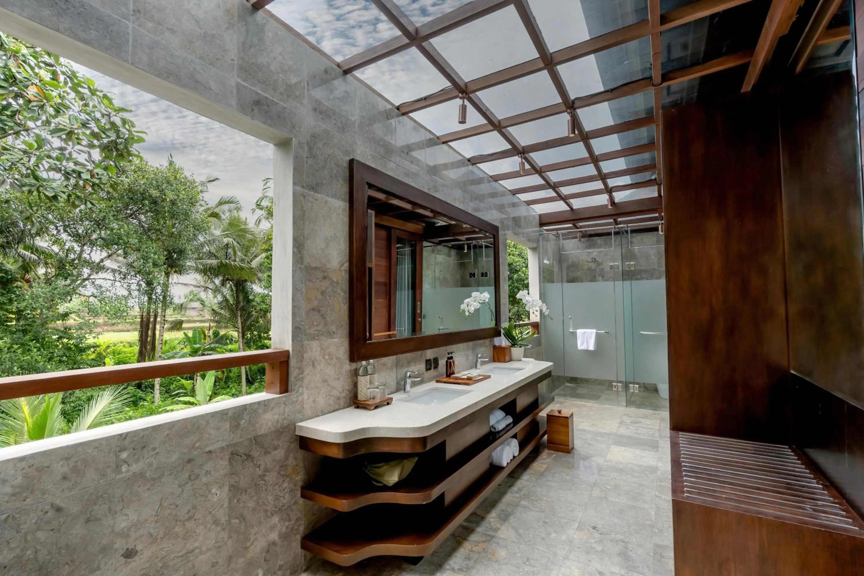 Bathroom in Adiwana Kamania