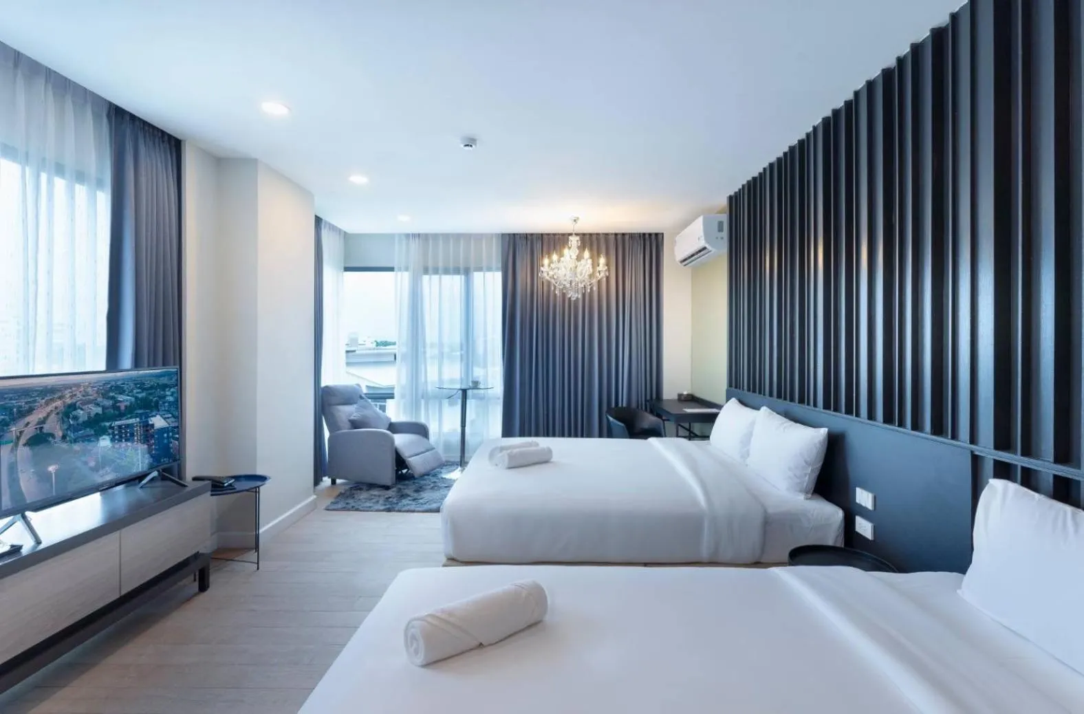 Photo of the whole room, Bed in Sibtis Hotel