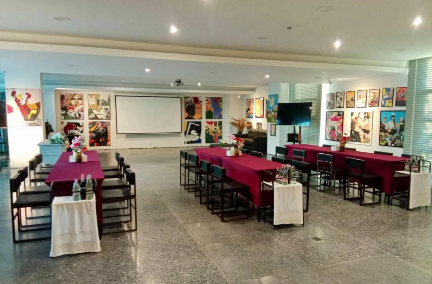 Karaoke in Sibtis Hotel