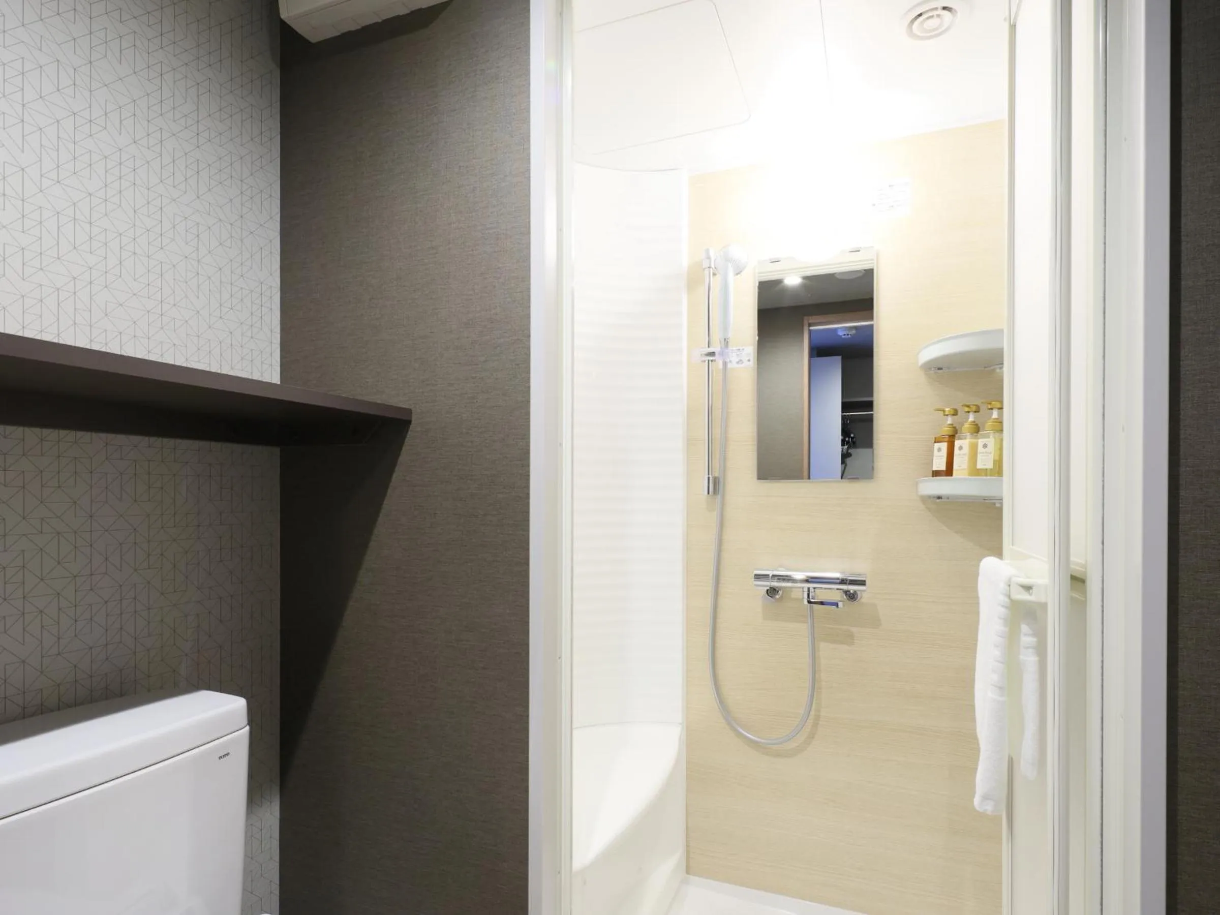 Shower in Dormy Inn Aomori Natural Hot Spring