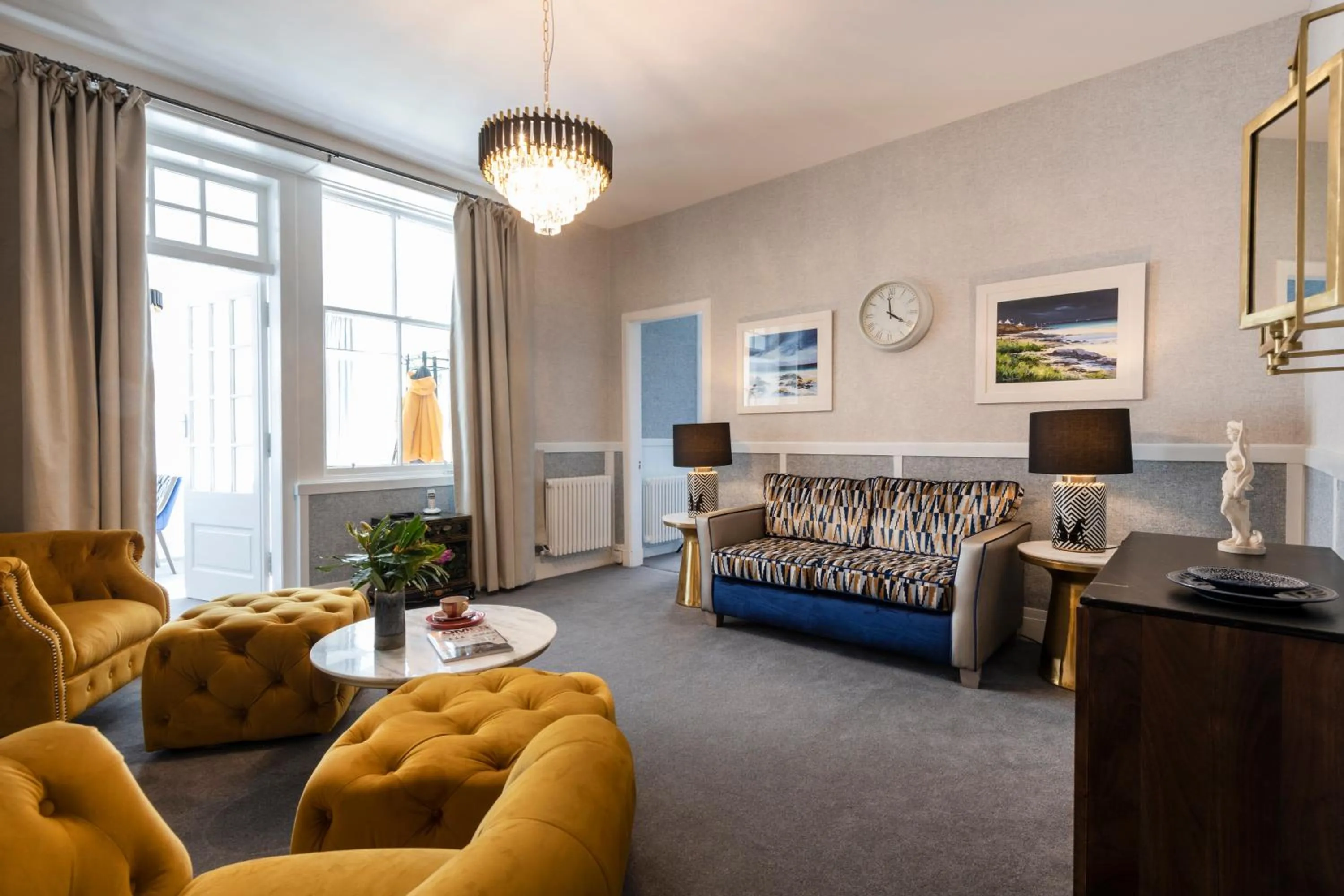Living room in Duisdale House Hotel