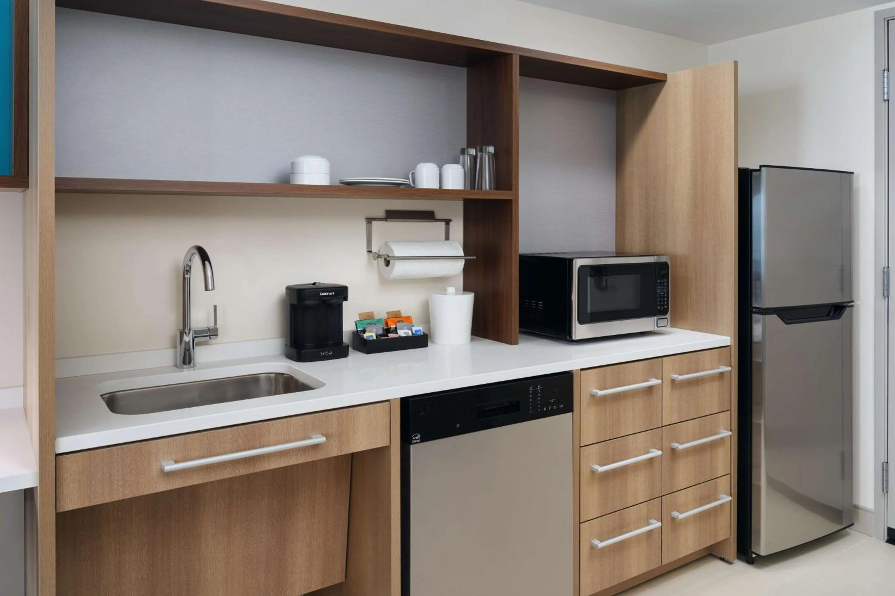 Kitchen or kitchenette in Home2 Suites By Hilton Towson