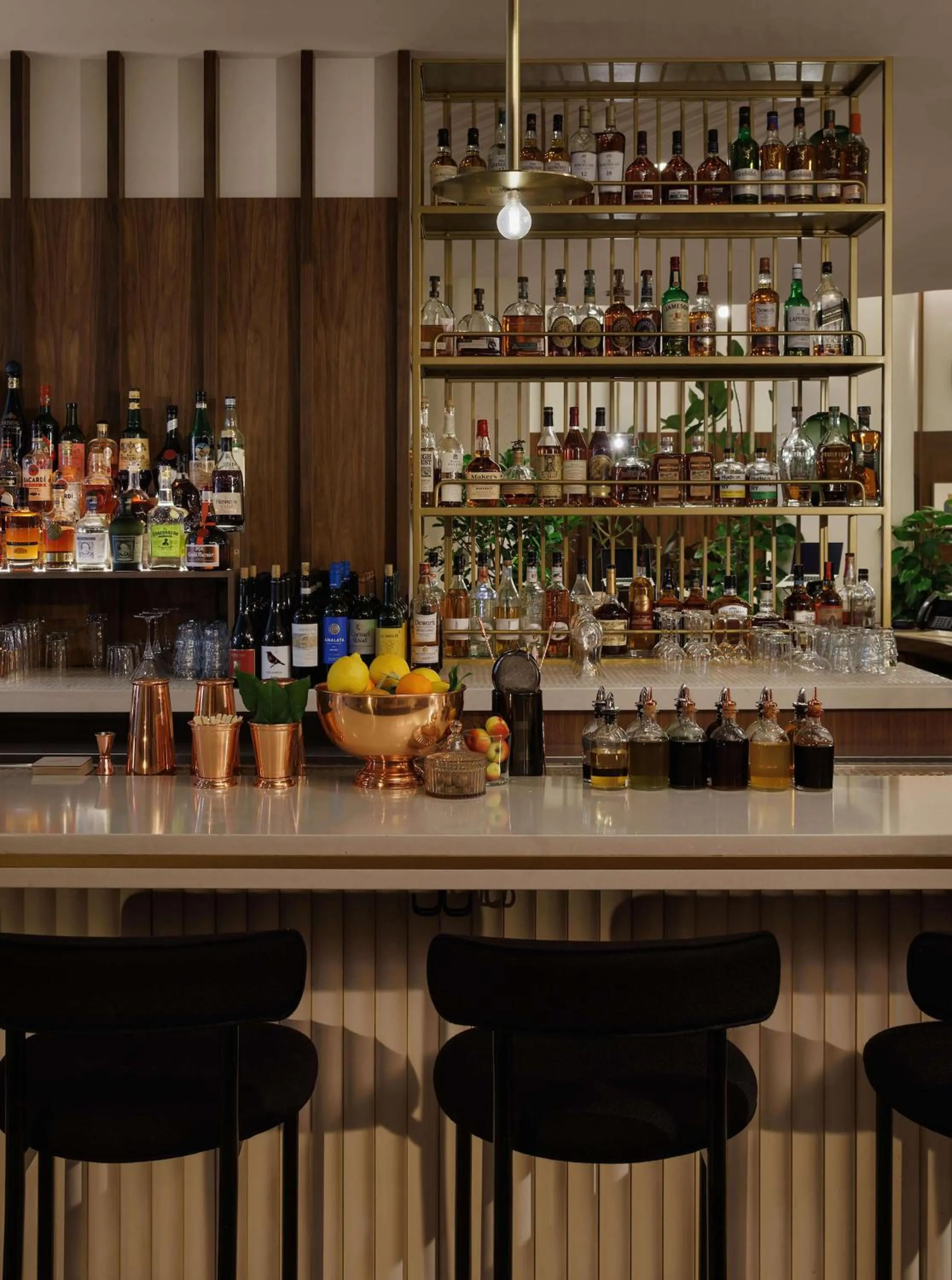 Lounge or bar in Motto By Hilton New York City Times Square