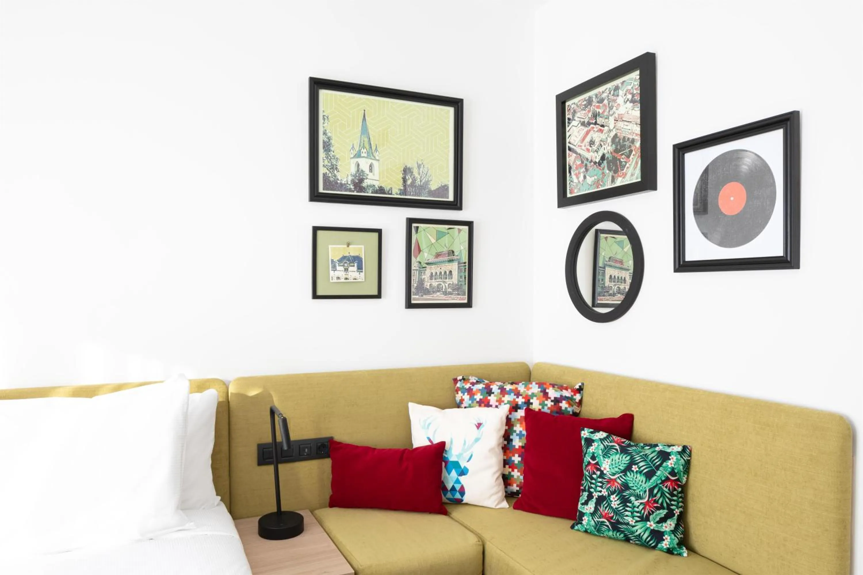 Living room in Hampton By Hilton Targu Mures