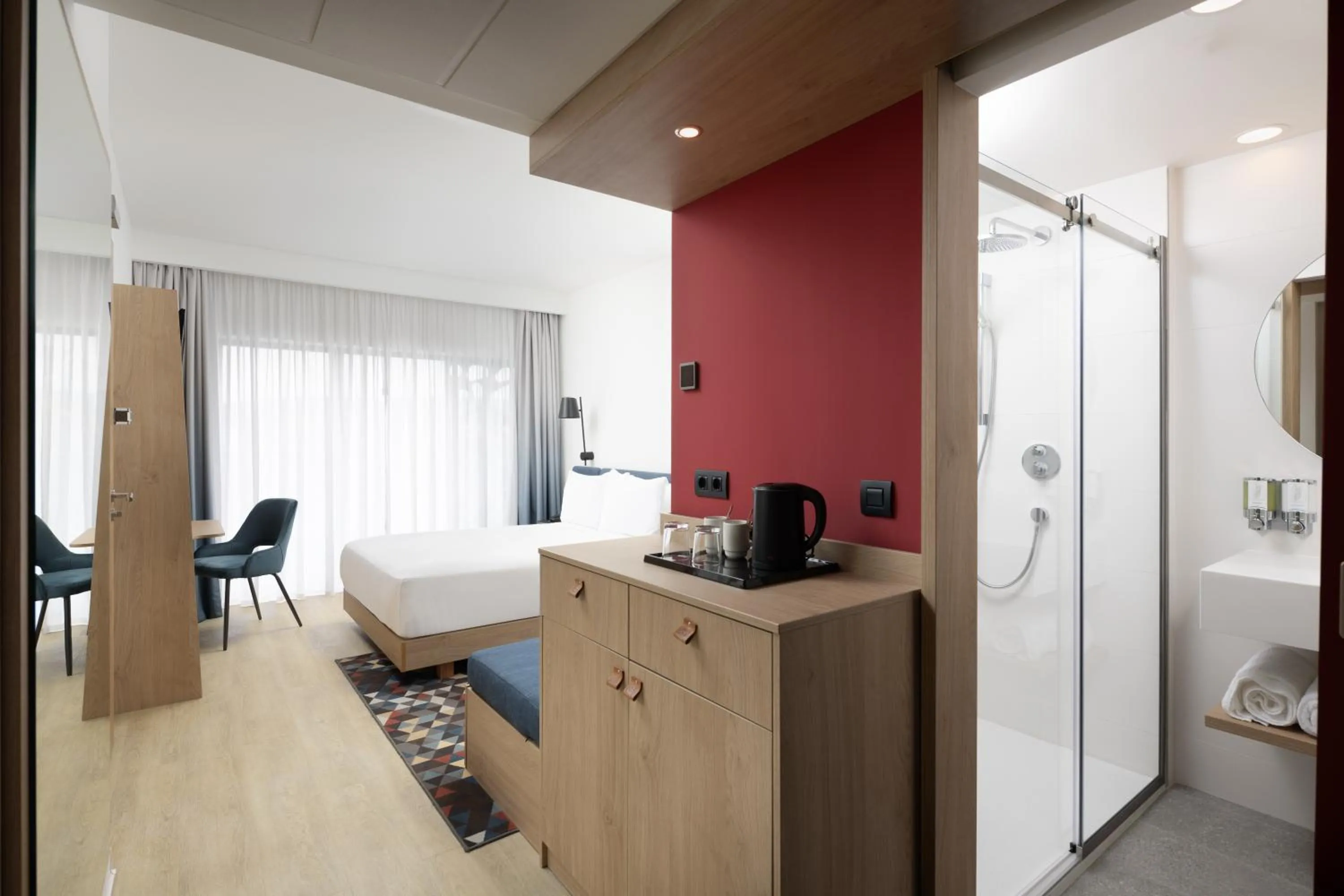 Photo of the whole room in Hampton By Hilton Targu Mures