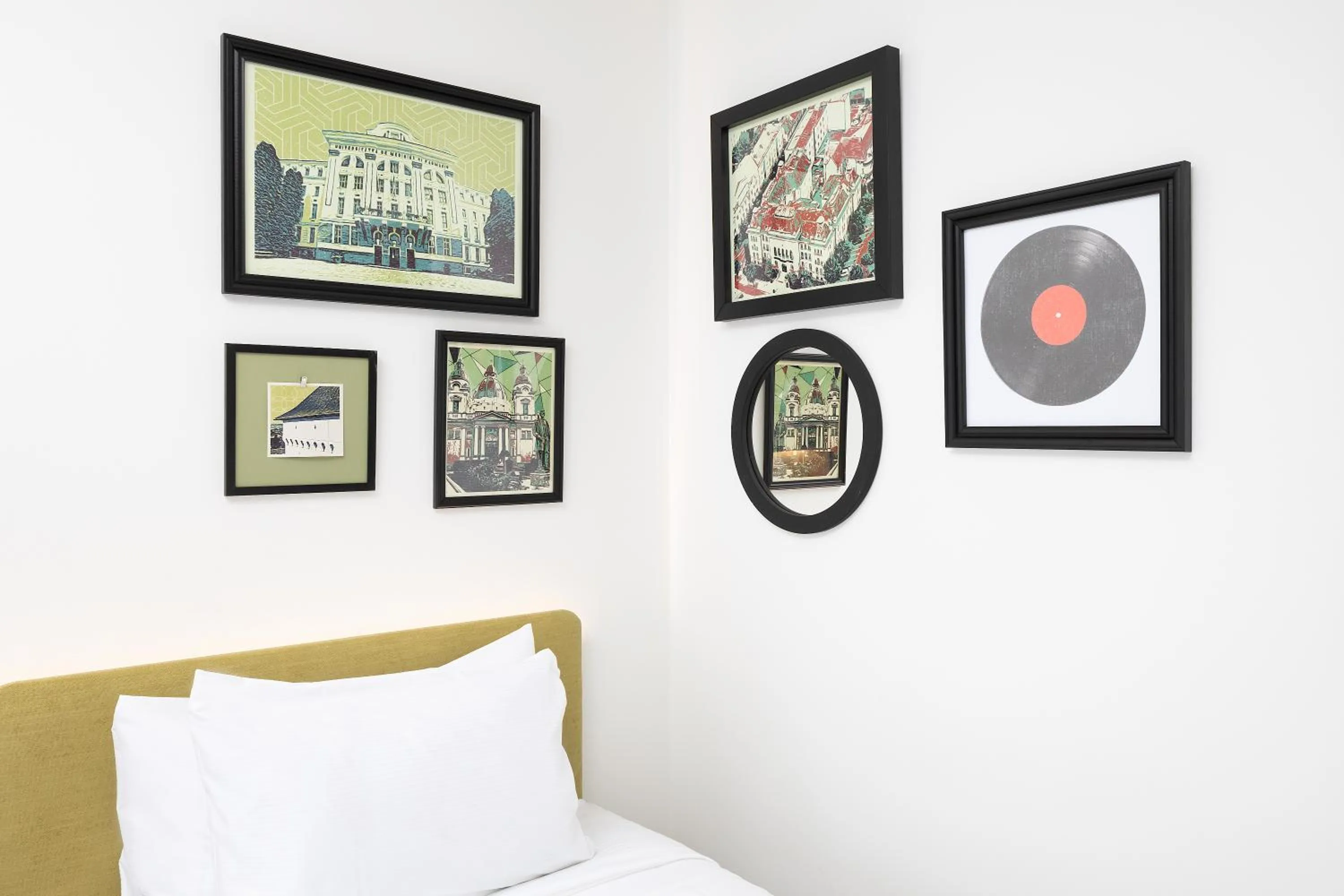 Decorative detail, Bed in Hampton By Hilton Targu Mures