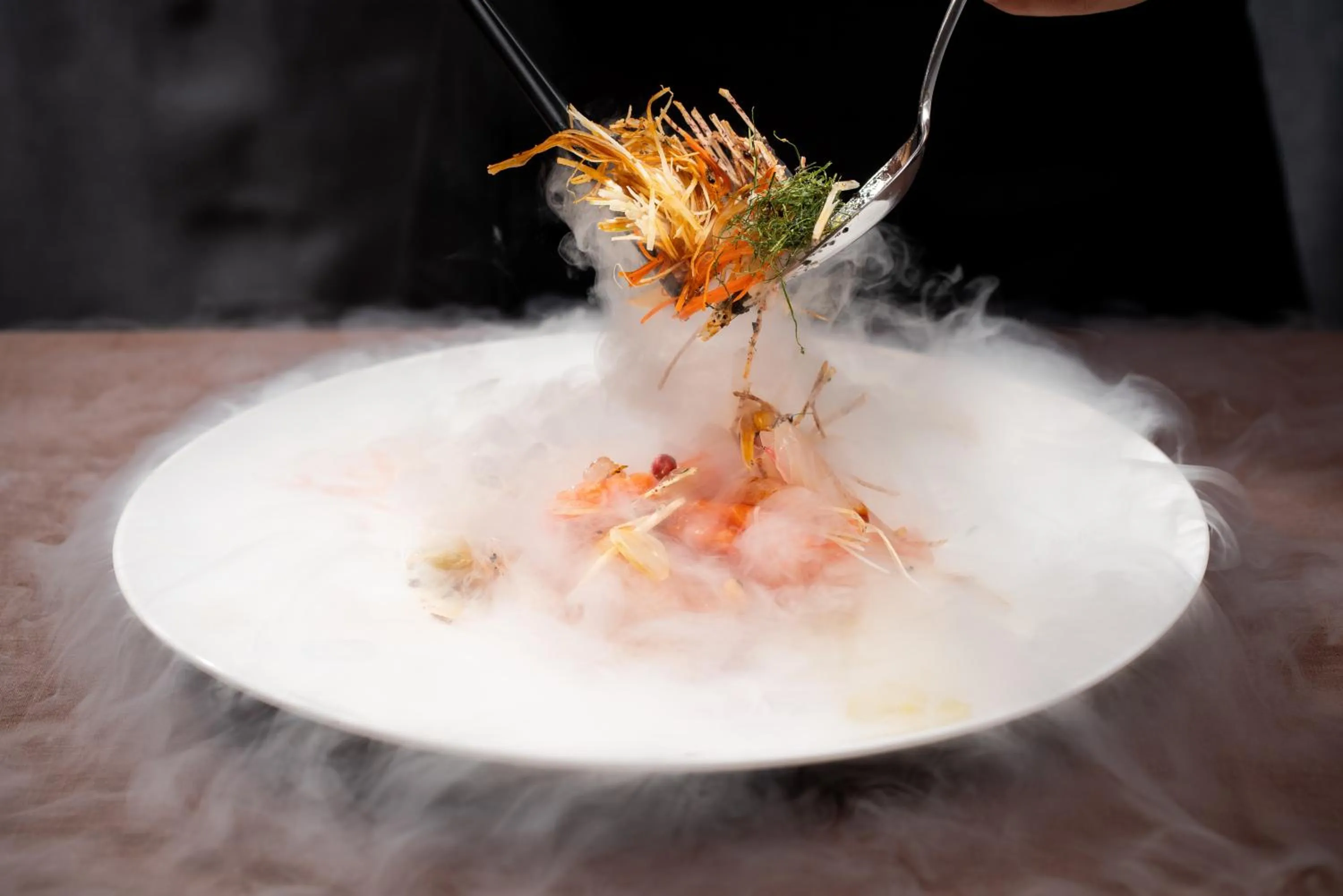 Restaurant/places to eat in voco Hefei Binhu by IHG