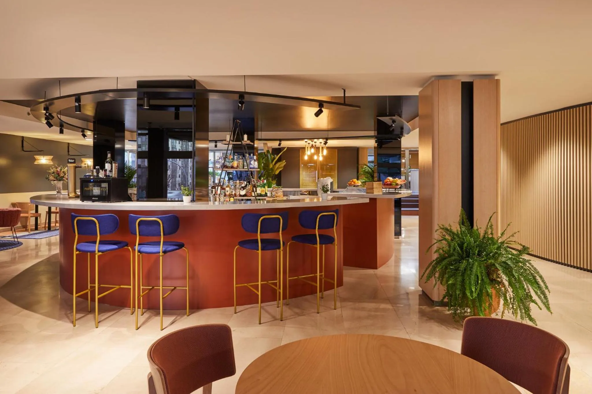 Restaurant/places to eat in Crowne Plaza Madrid - Centre Retiro by IHG