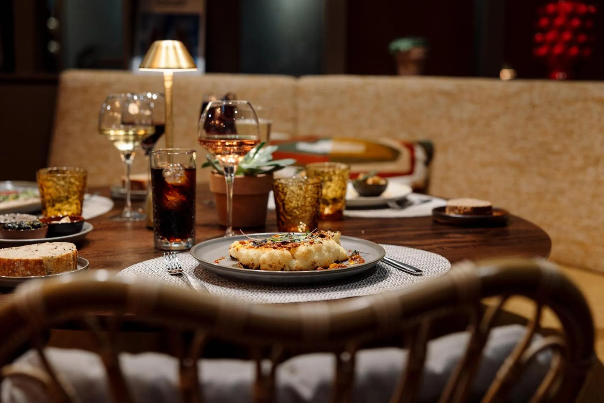 Restaurant/places to eat in Crowne Plaza Madrid - Centre Retiro by IHG