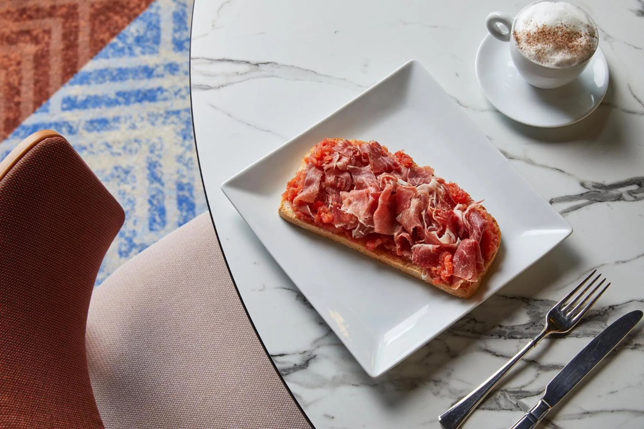 Restaurant/places to eat in Crowne Plaza Madrid - Centre Retiro by IHG