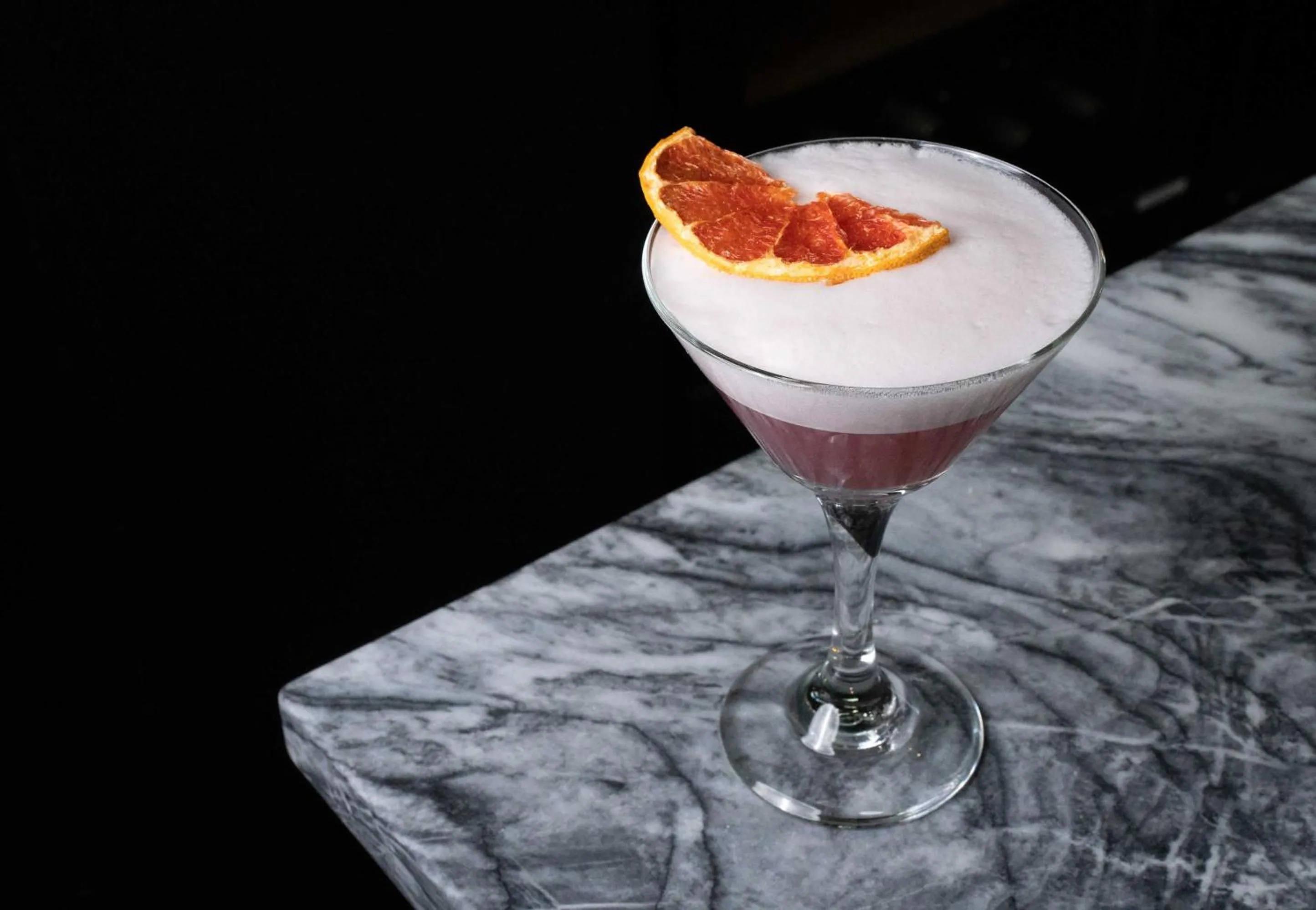 Lounge or bar in Crowne Plaza Madrid - Centre Retiro by IHG