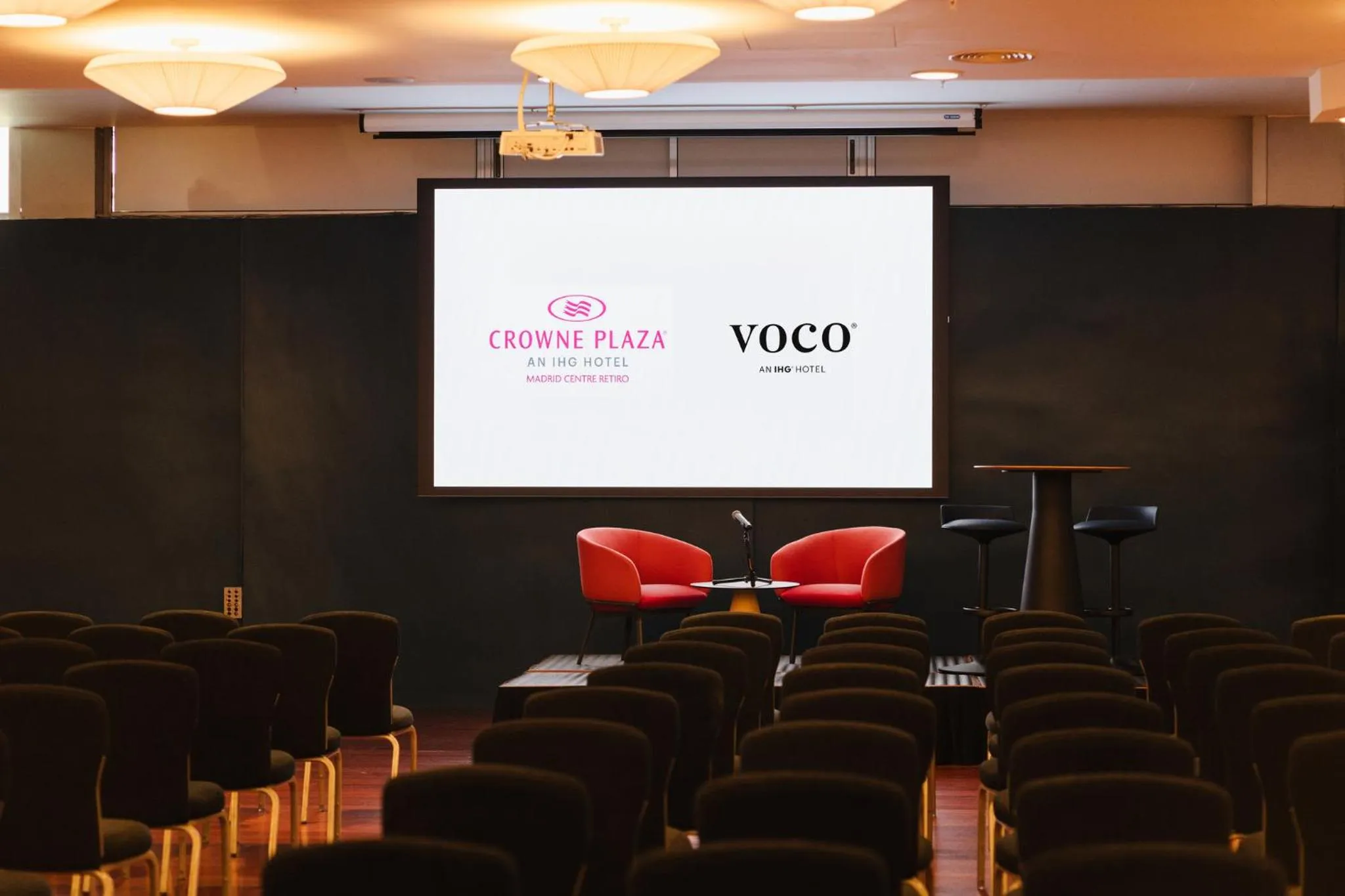 Meeting/conference room in Crowne Plaza Madrid - Centre Retiro by IHG