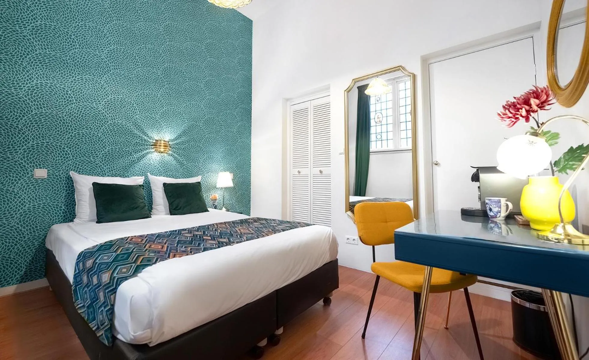 Bed in Boutique Hotel des Arts