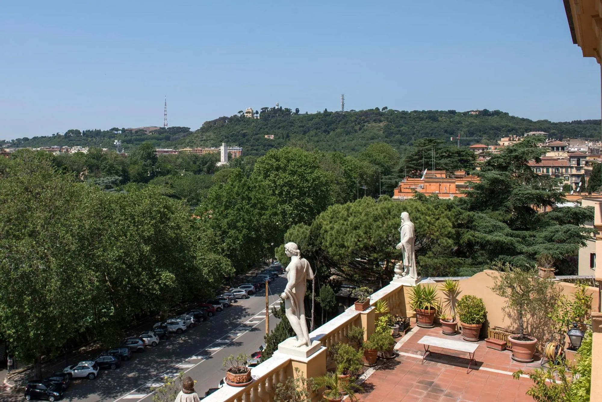 Bird's eye view in ""Bright Top Floor Apartment Vatican & Tiber View, Steps from Olympic Stadium"