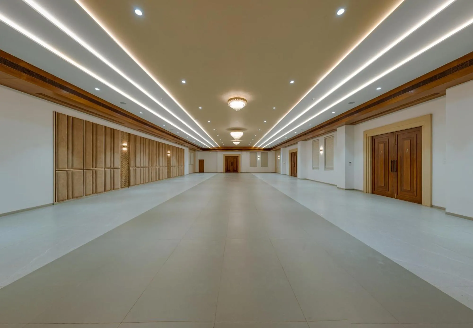 Meeting/conference room in Highland Club with Swimming Pool-GYM